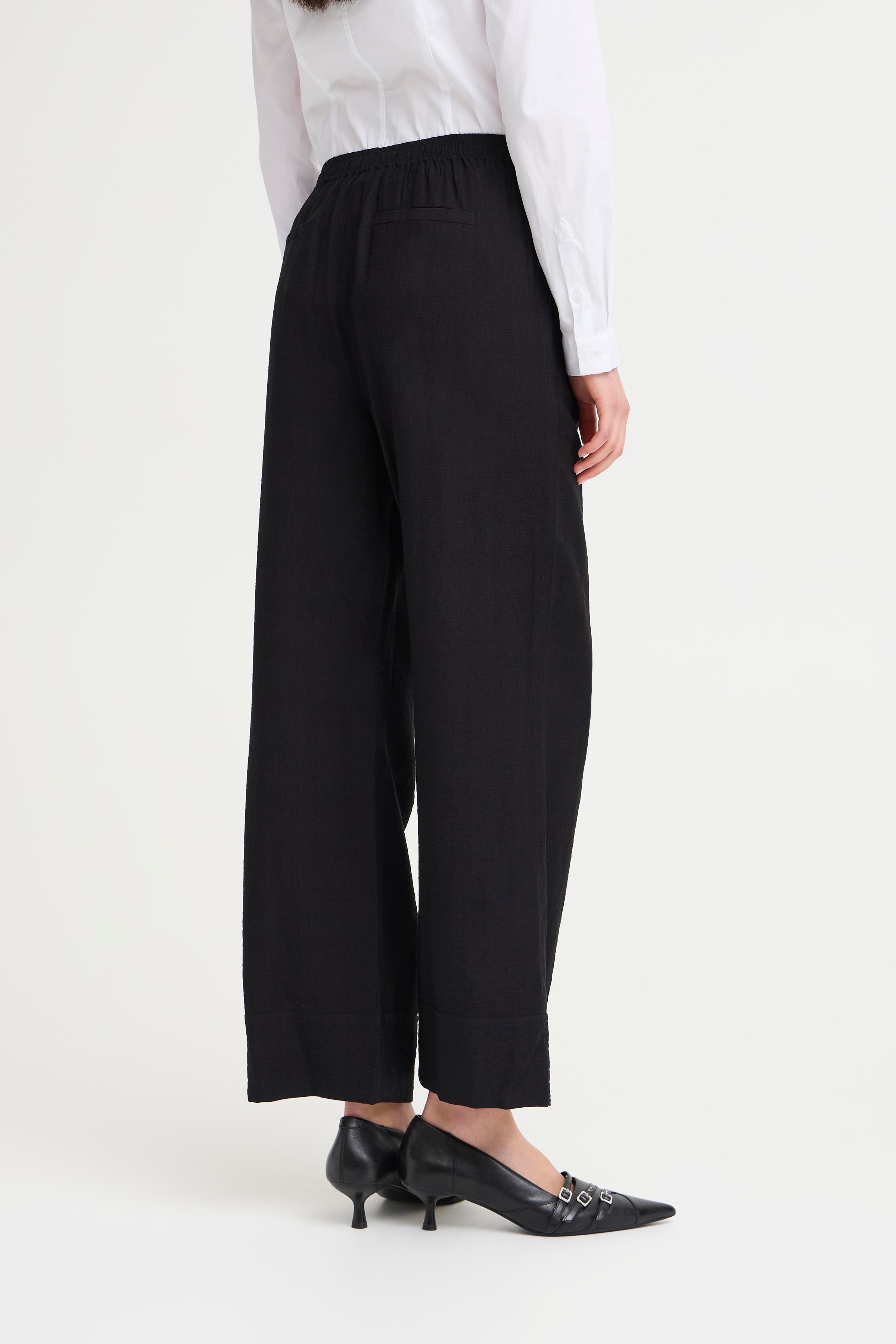IHFAZIMA Broek LOOKBOOK BACK 20124201-194008