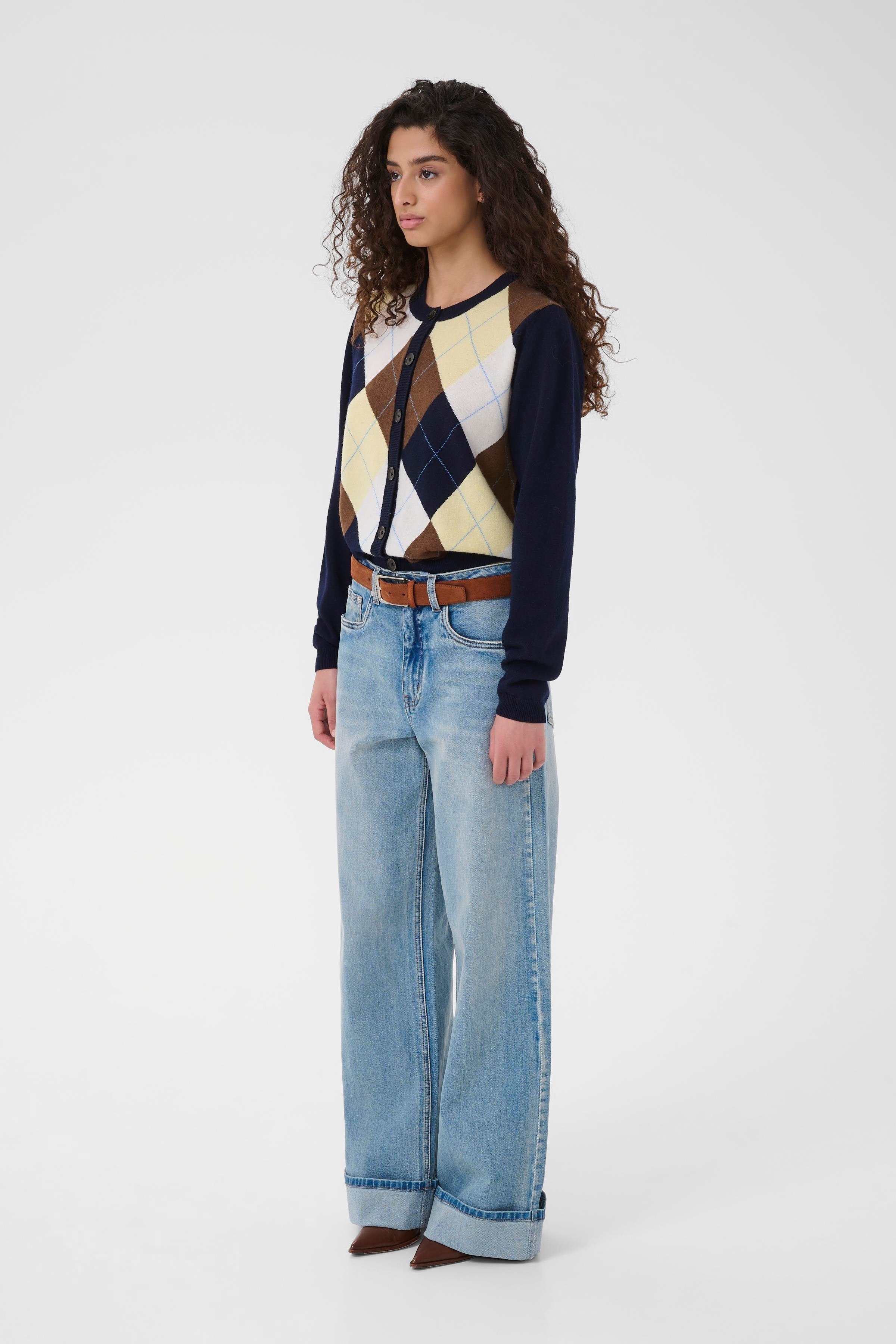 GZmanzi Cardigan LOOKBOOK FRONT 10910840-108825