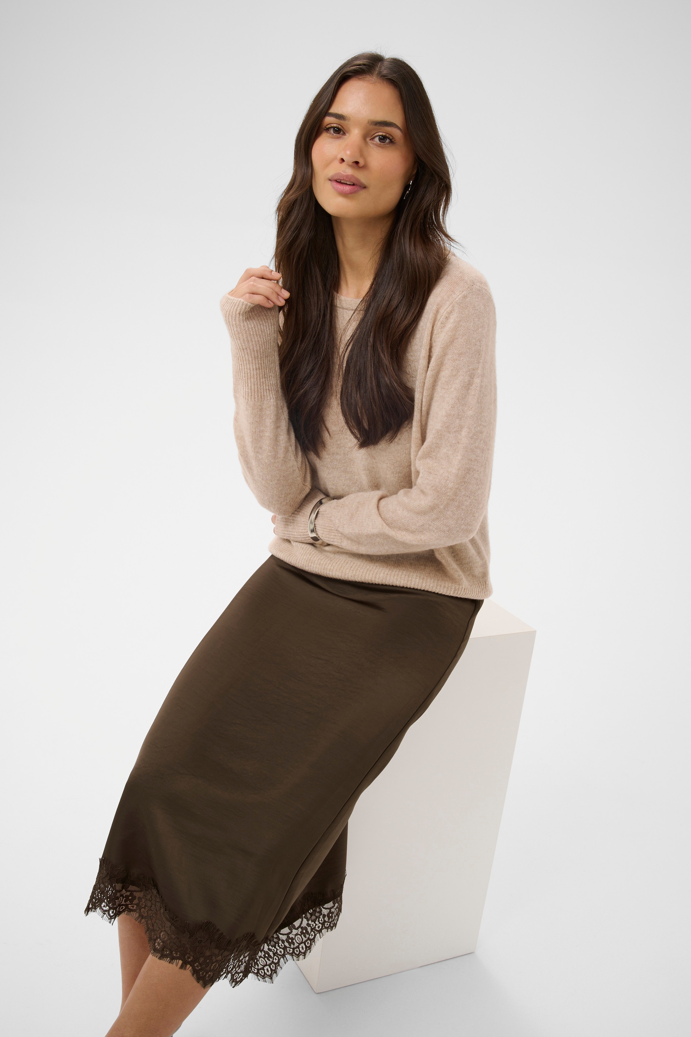 KAthilde Skirt LOOKBOOK DETAIL 10512262-109962