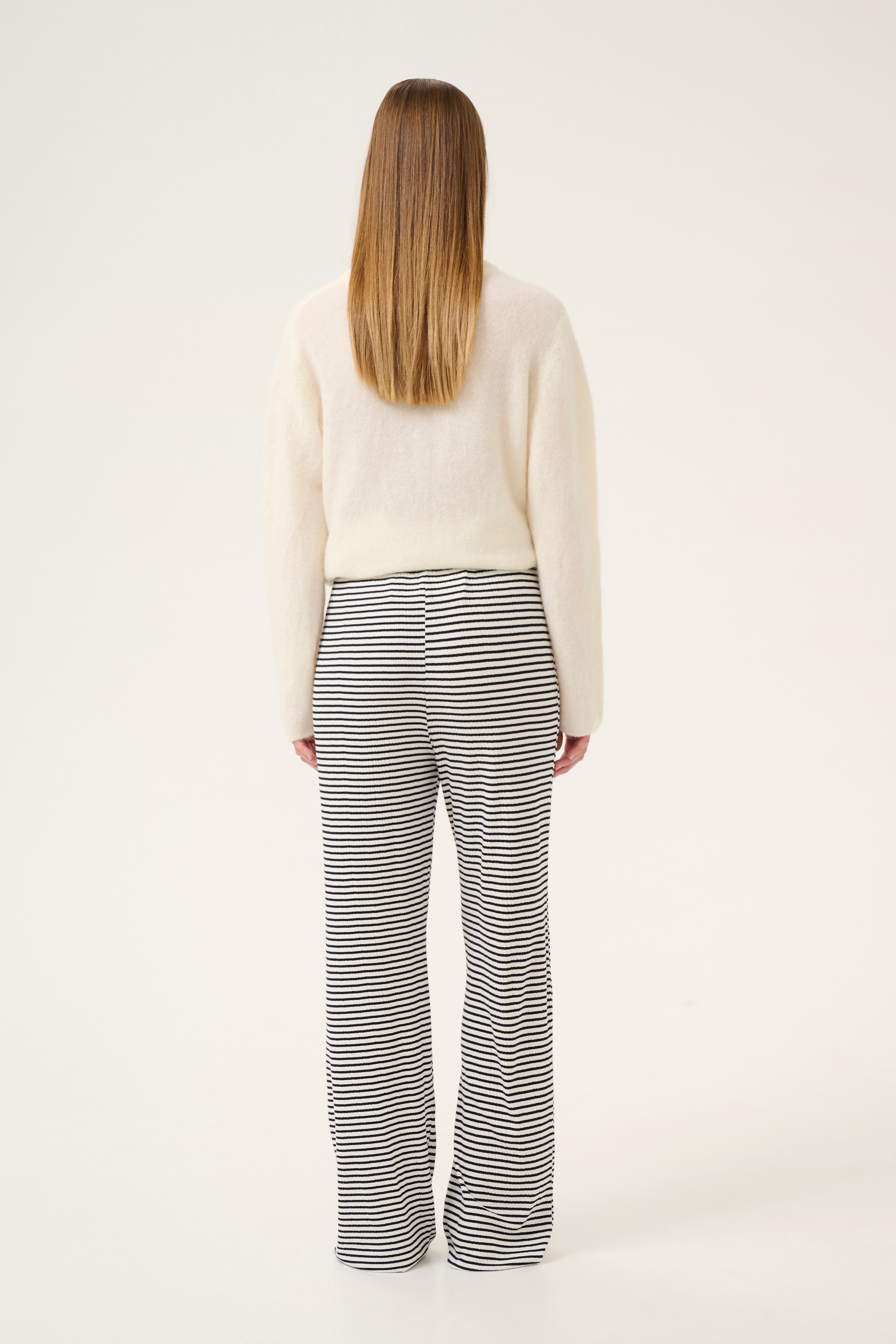 KBCandace Trousers LOOKBOOK FRONT 10105451-103953