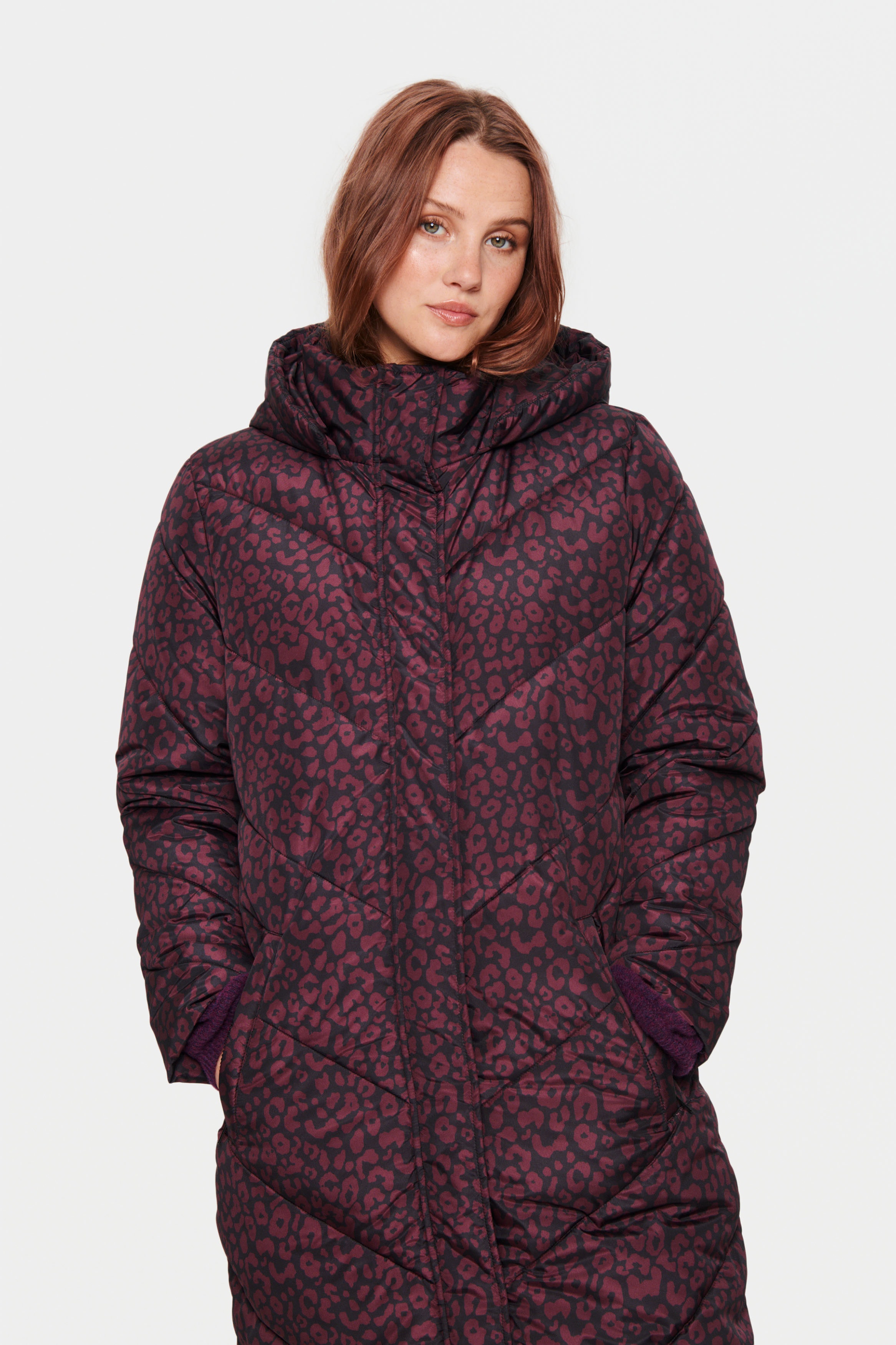 ViviSZ Oberbekleidung LOOKBOOK FRONT 30512520-302012