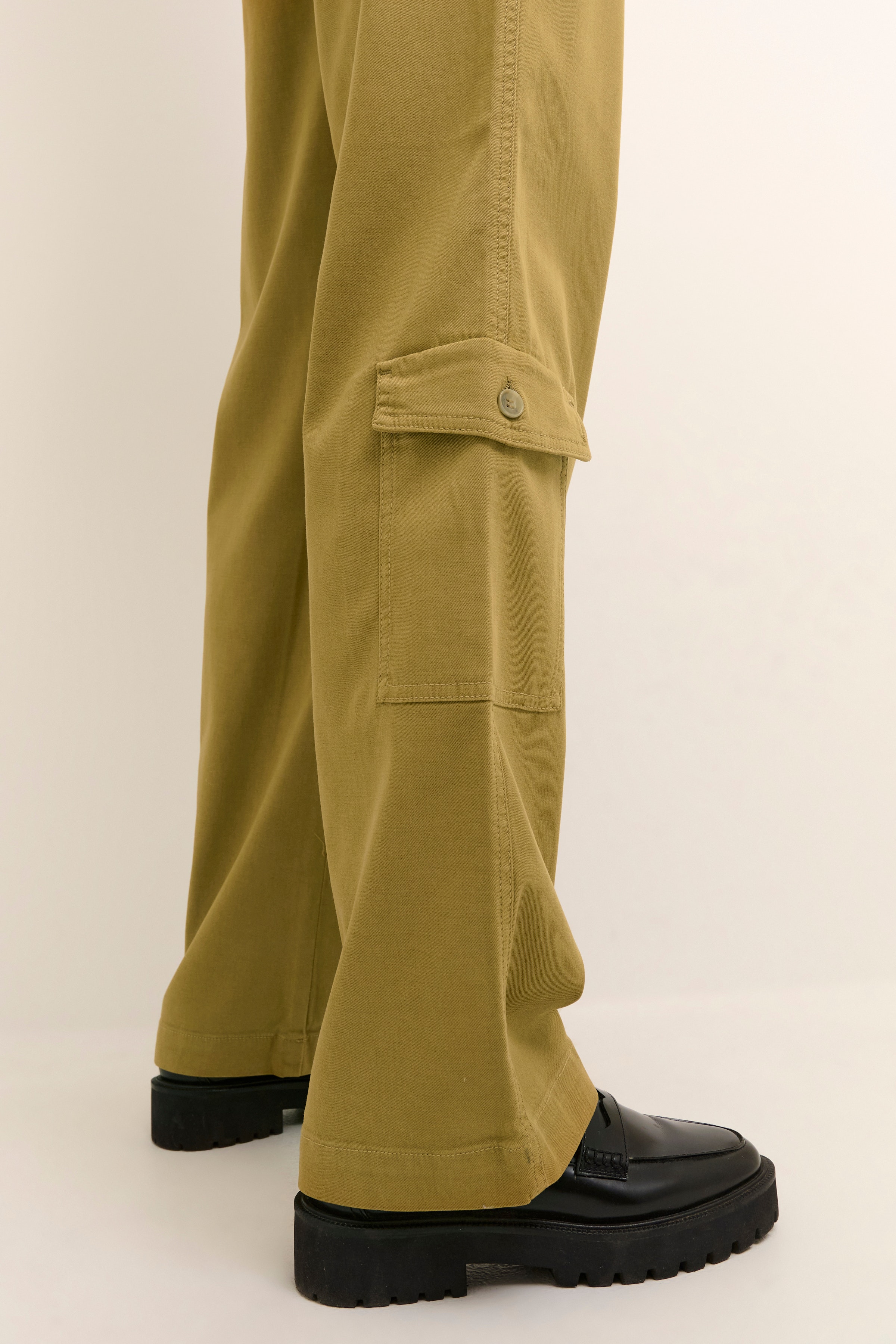 GrapeKB Trousers LOOKBOOK DETAIL 10104201-171028