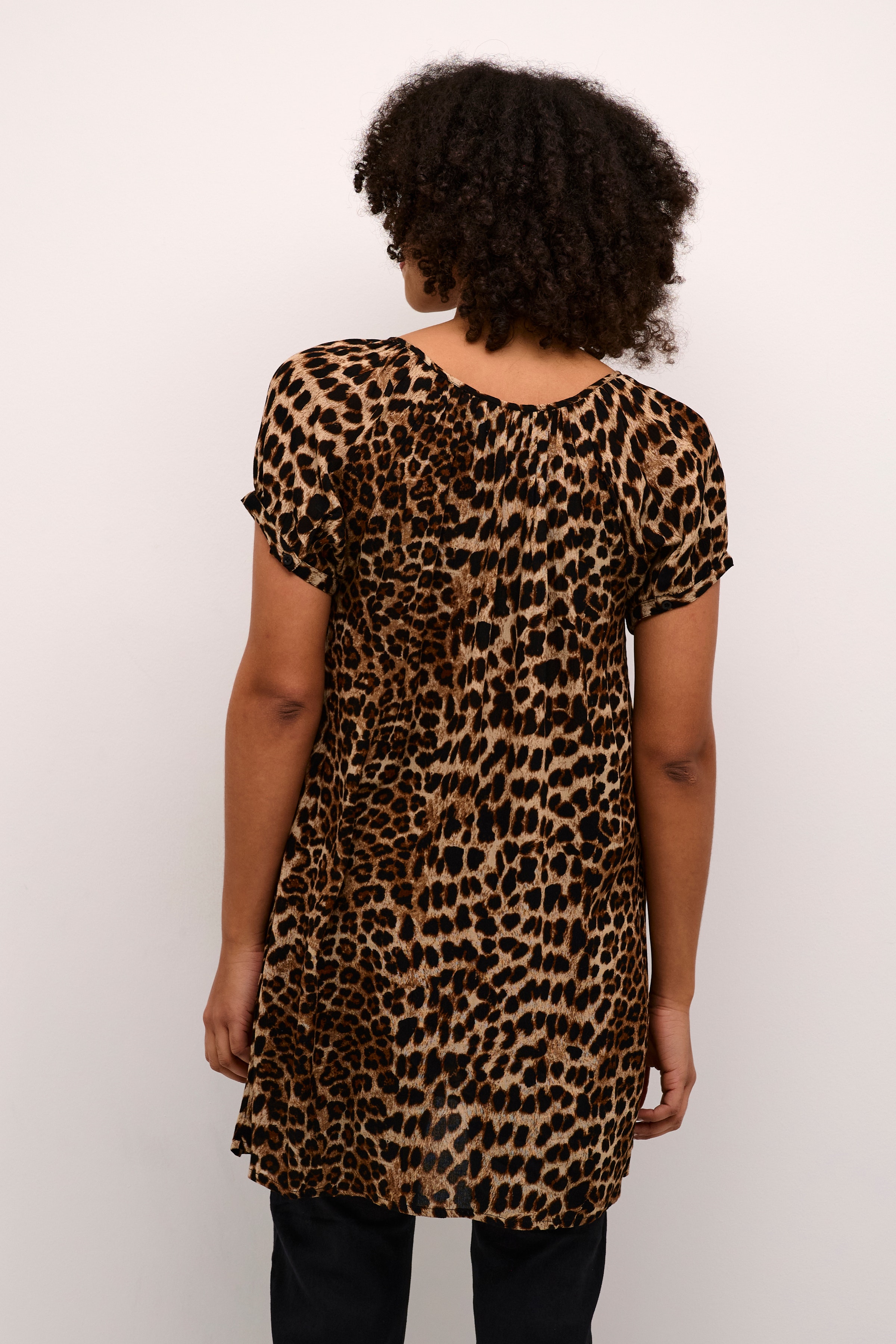 KAamber Leopard Tunic LOOKBOOK BACK 10508253-105798