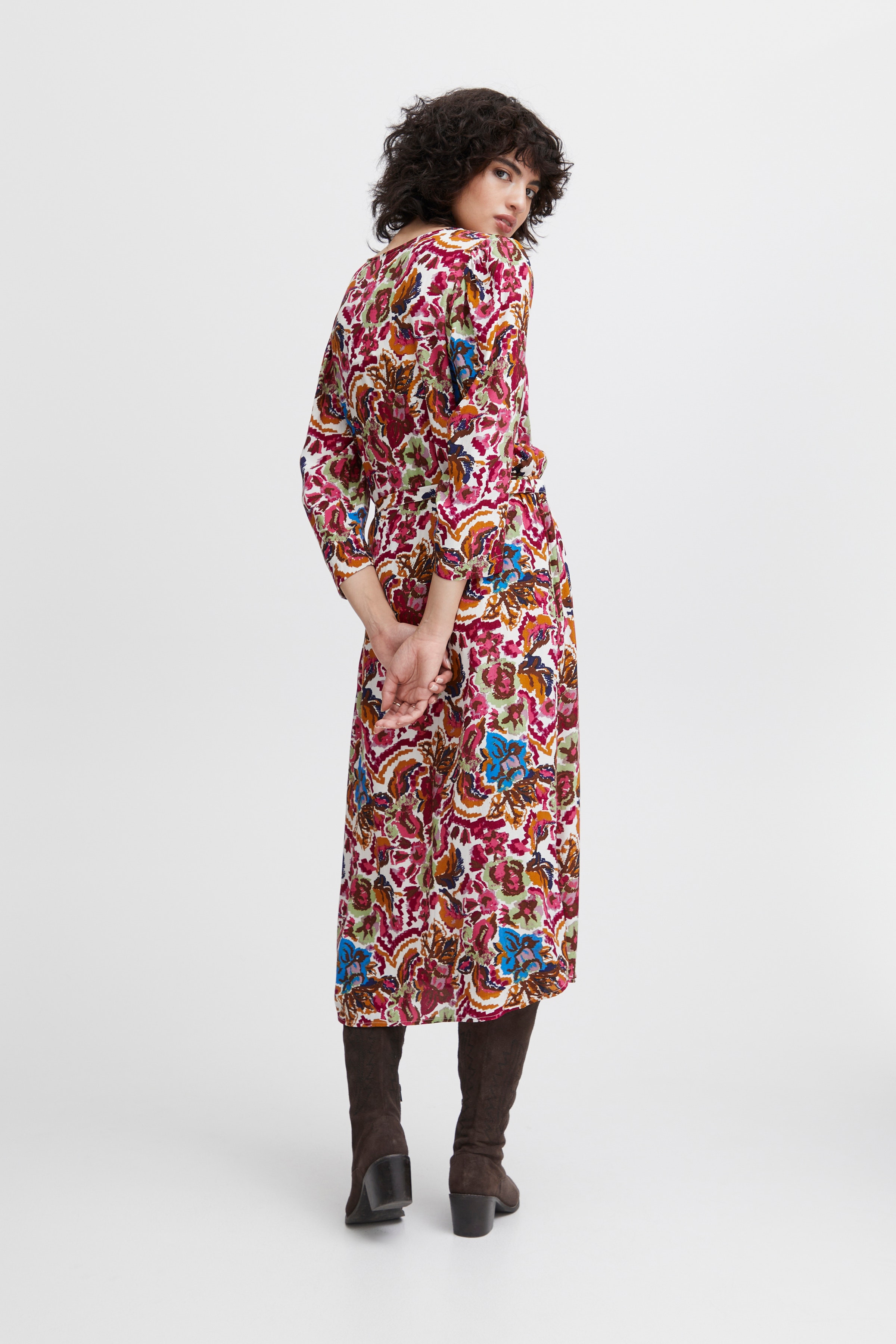 IRWONDER Robe LOOKBOOK FRONT 20119221-202164