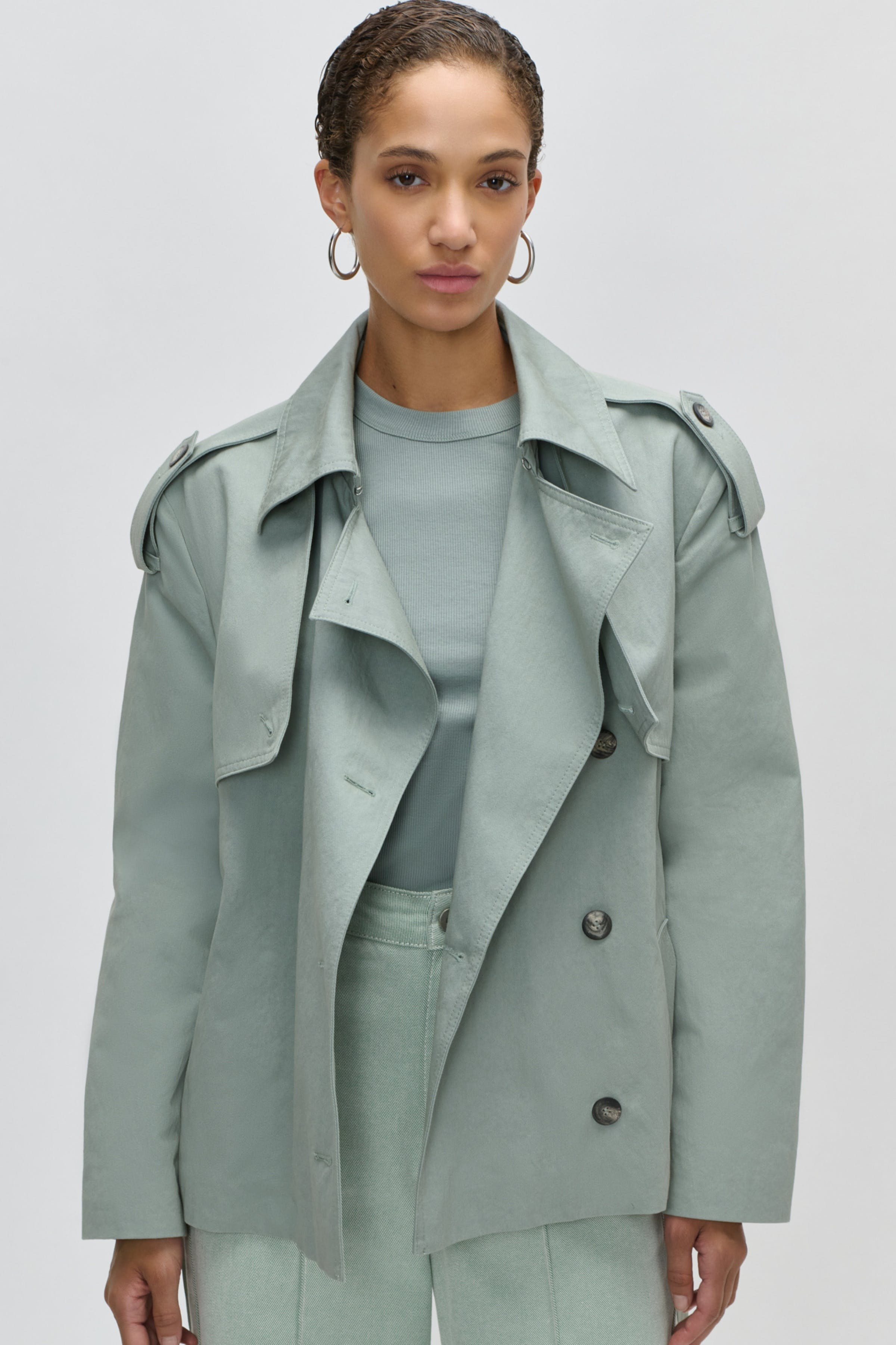 JUNE JACKET LOOKBOOK FRONT 30600701-GR557