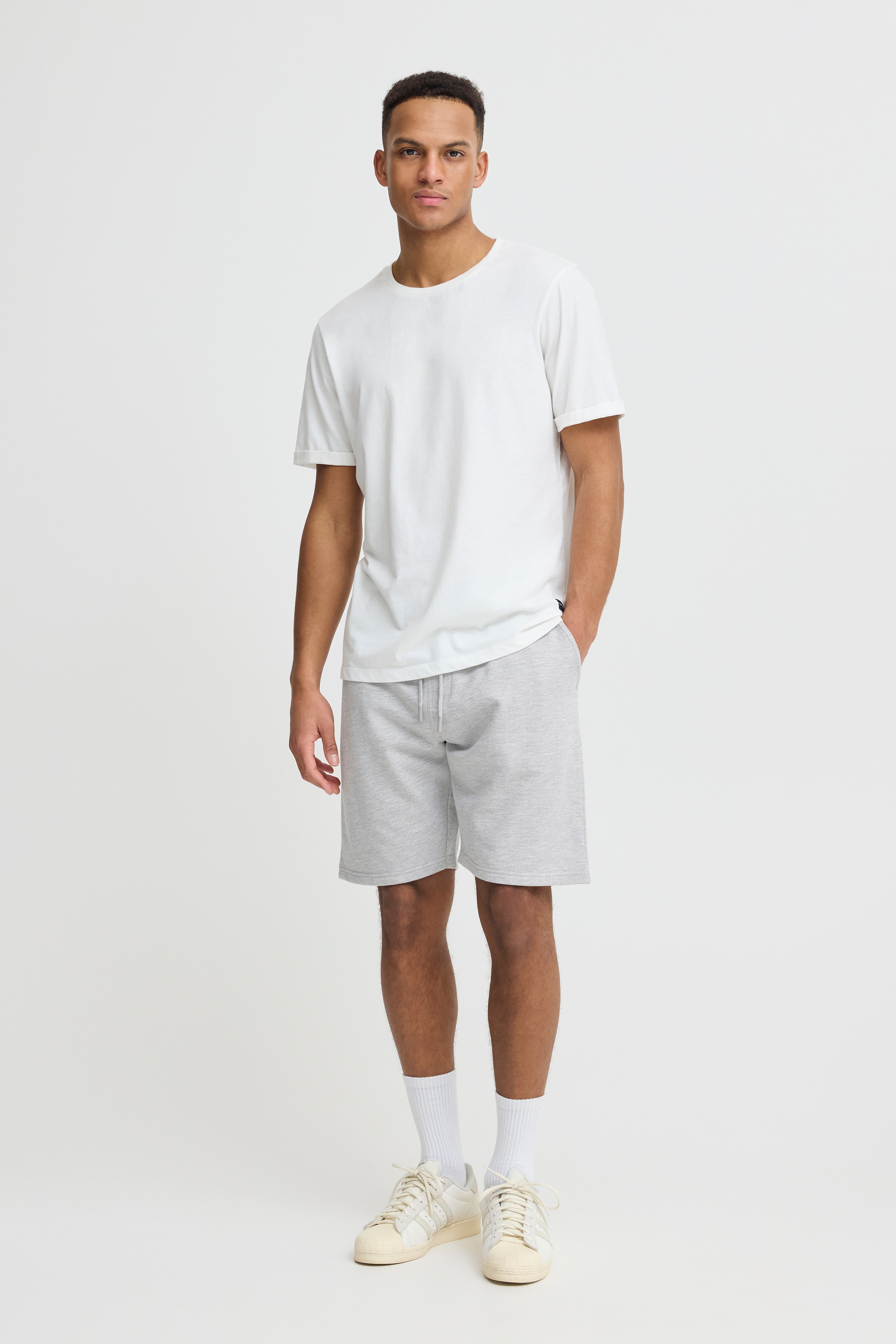 Shorts LOOKBOOK FRONT 20717881-200274