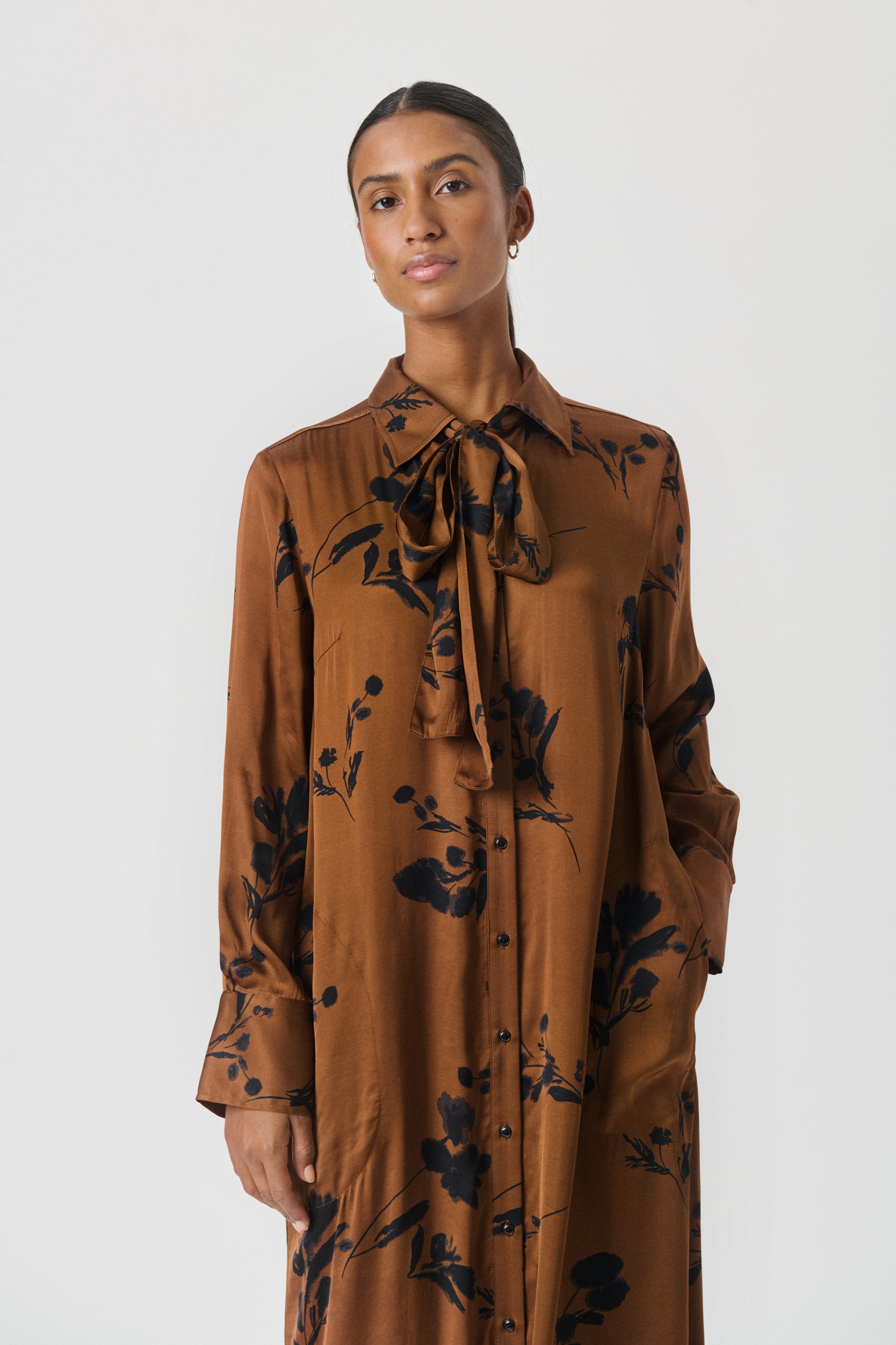 VarnaPW Jurk LOOKBOOK FRONT 30310142-304385