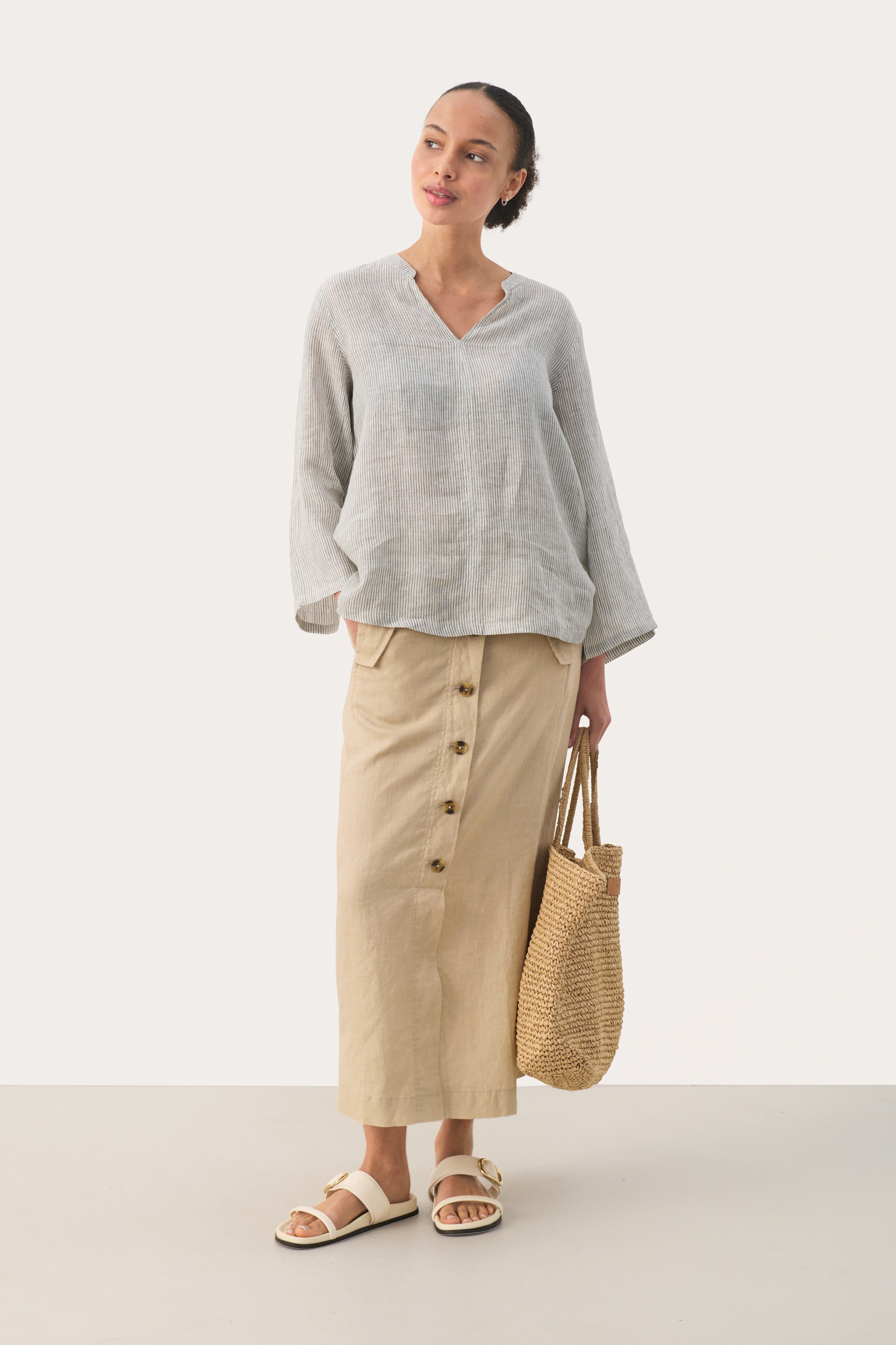 GerthaPW Linen blouse LOOKBOOK BACK 30308599-302908