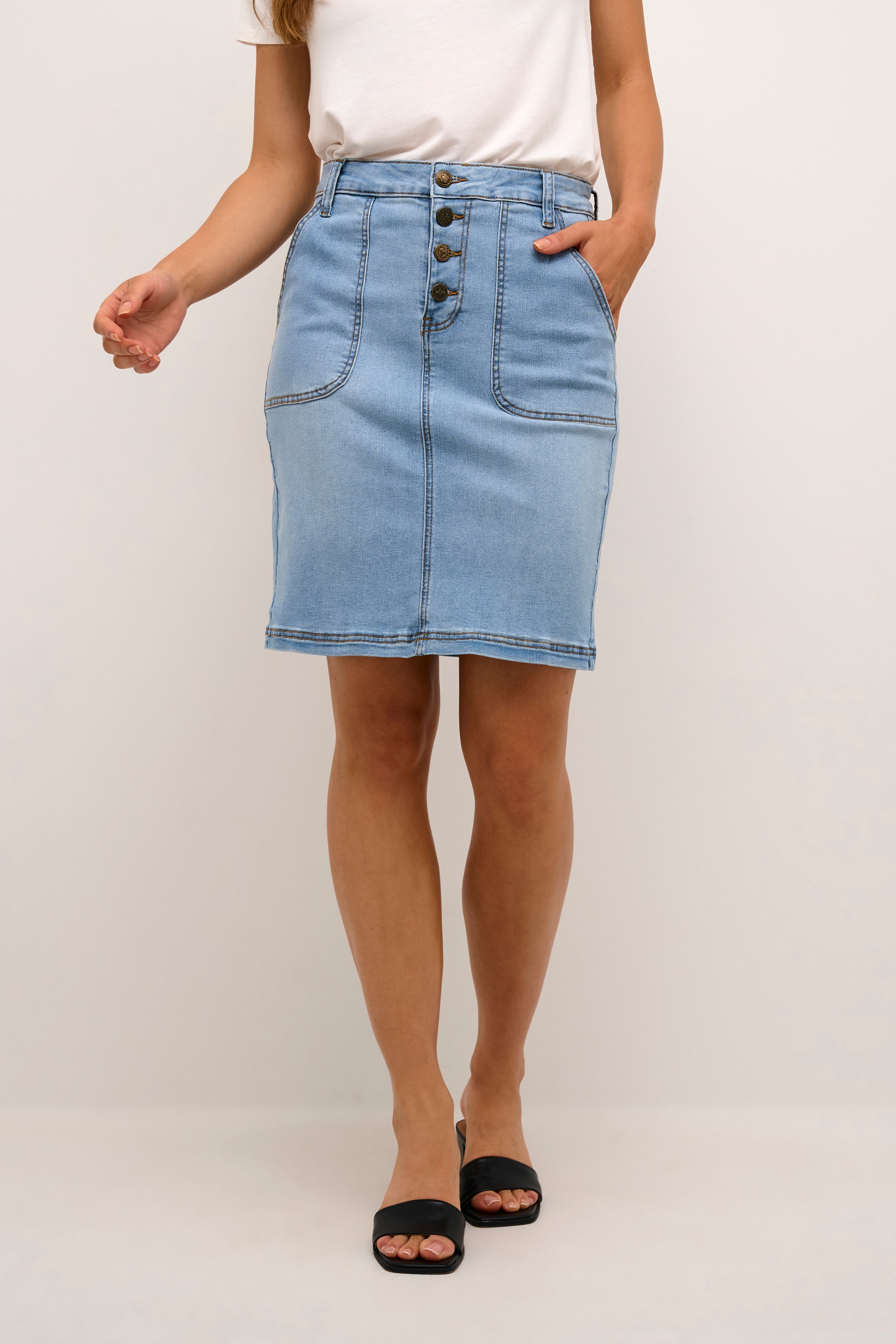 CUbriana Denim Skirt LOOKBOOK FRONT 50109646-500027