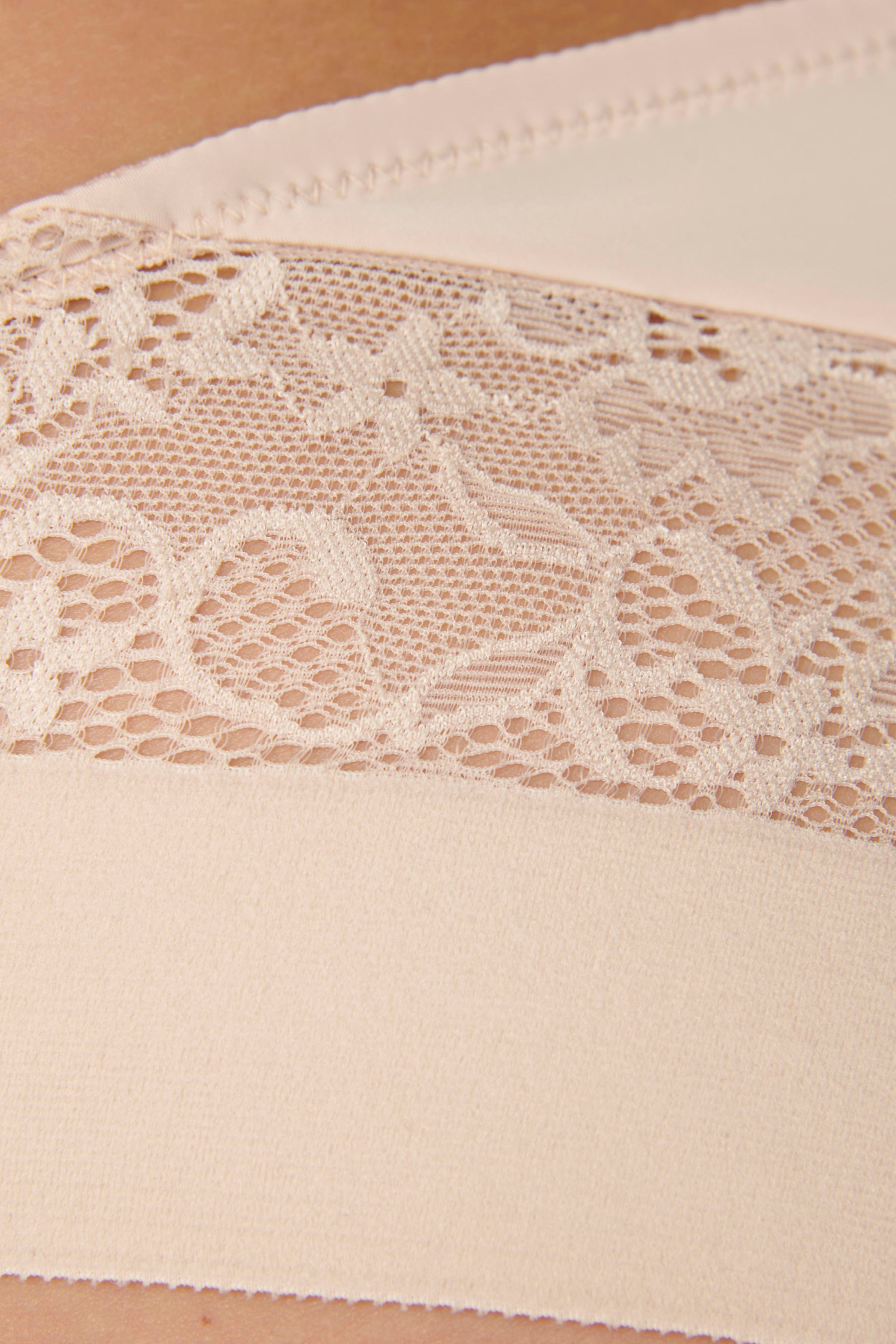 VividSpotlight Trosor LOOKBOOK DETAIL 40500130-T00DL