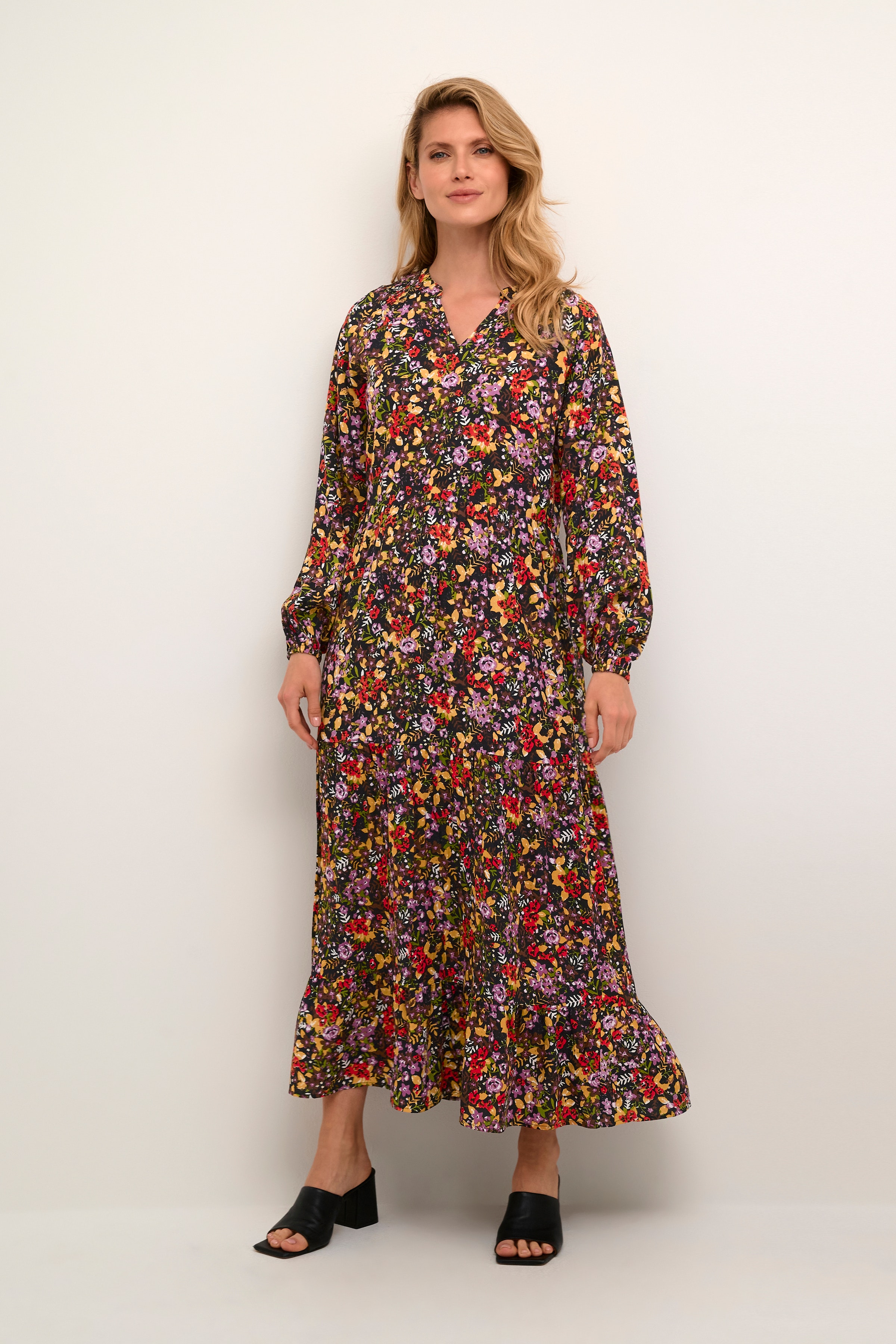 BPpolina Klänning LOOKBOOK FRONT 10590523-104980B