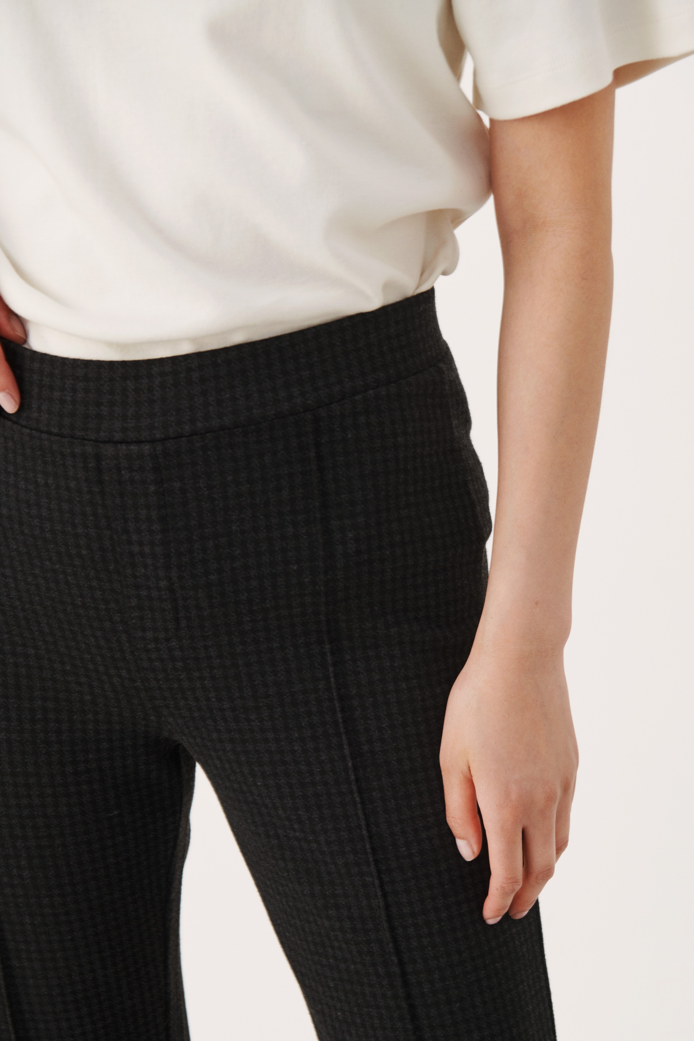 PontasPW Trousers LOOKBOOK DETAIL 30305506-301696