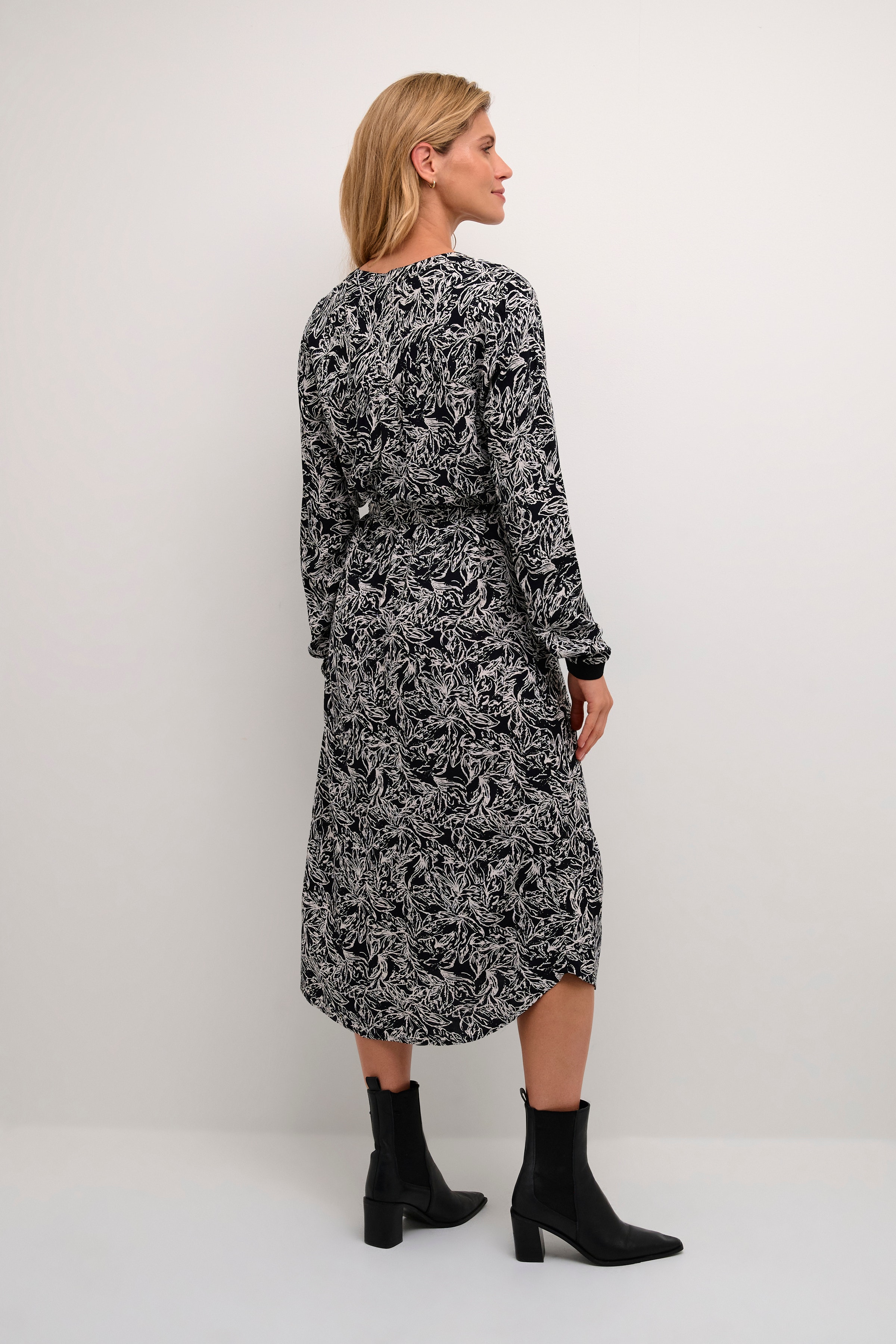 BPwilla Jurk LOOKBOOK BACK 10590566-105135B