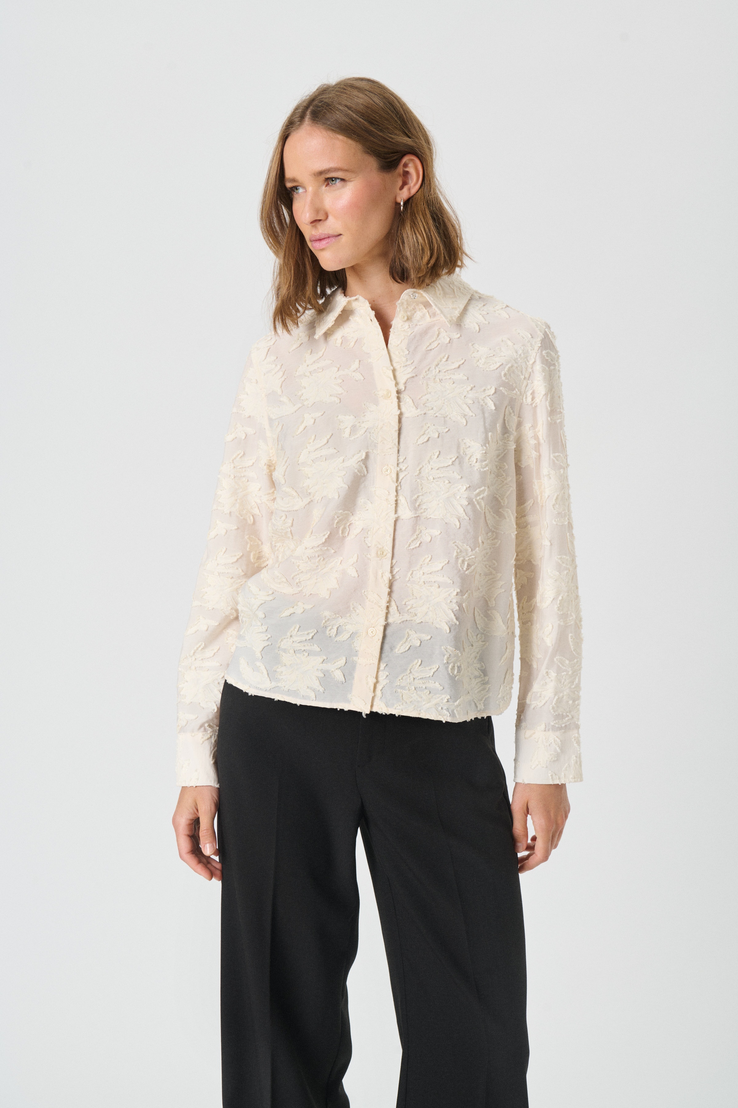 VilyaPW Shirt LOOKBOOK FRONT 30310163-120304