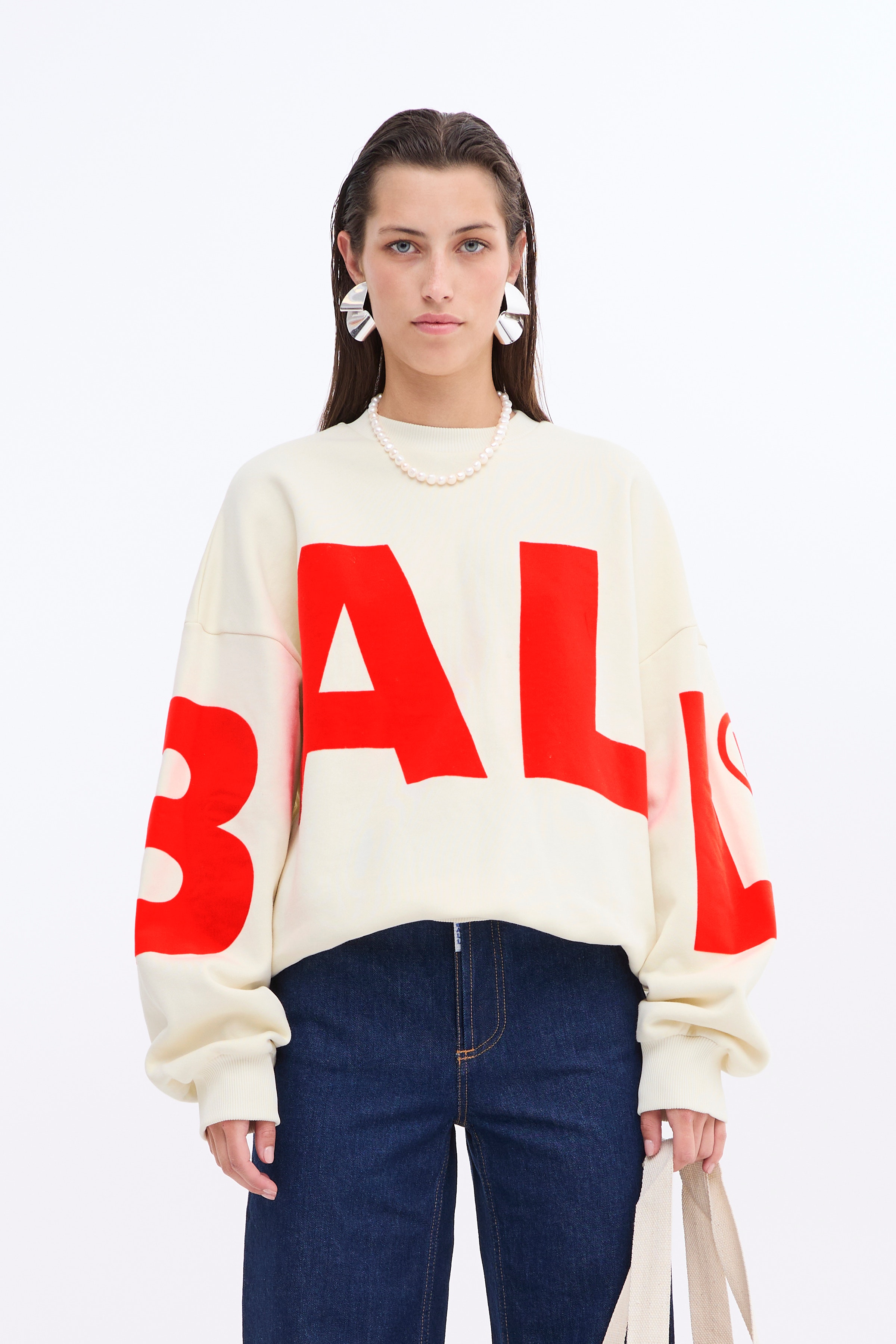 BALL WHAM FLOCK CREW NECK LOOKBOOK FRONT 50405206-B1010