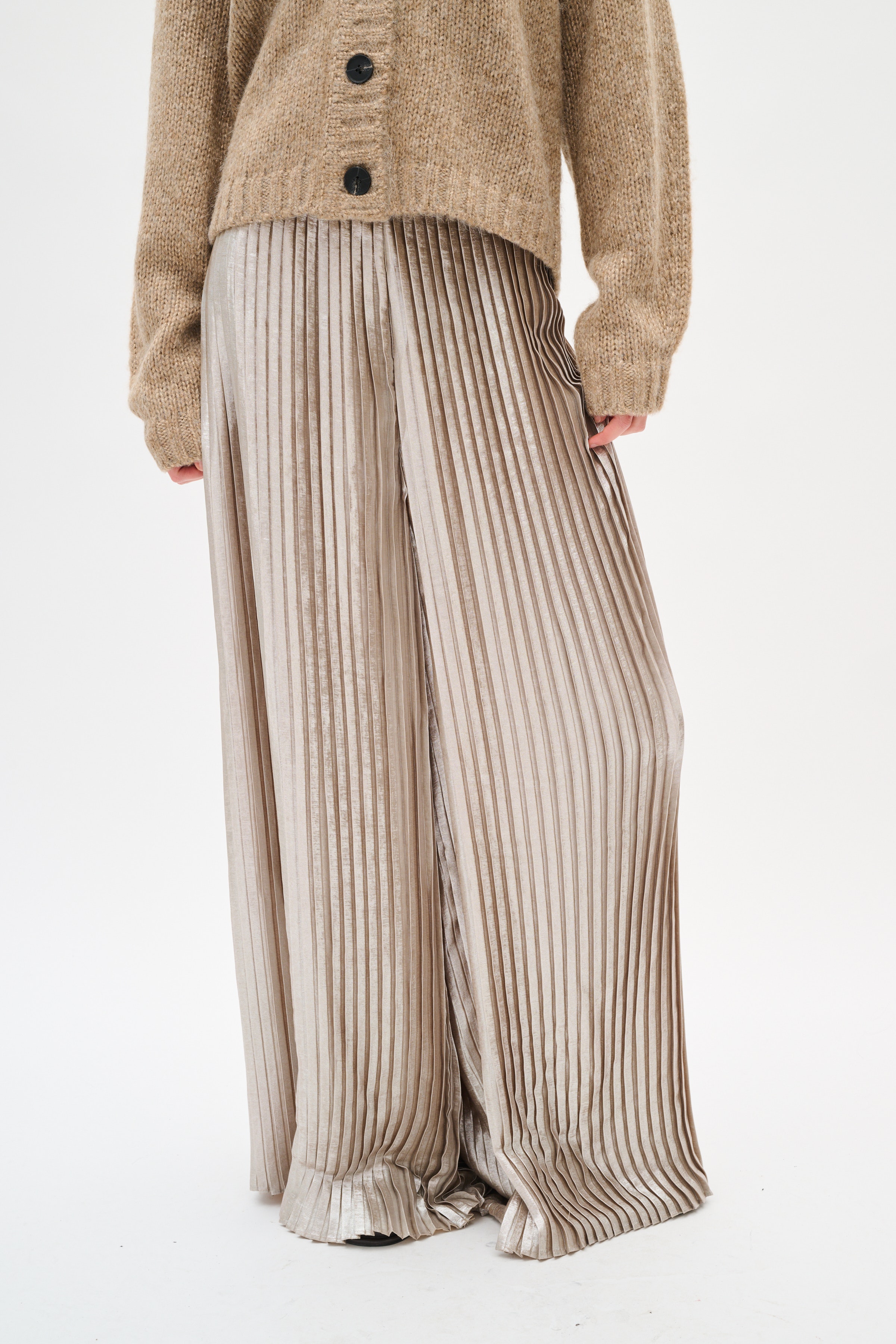 FUTUREIW Trousers LOOKBOOK FRONT 30112020-145002