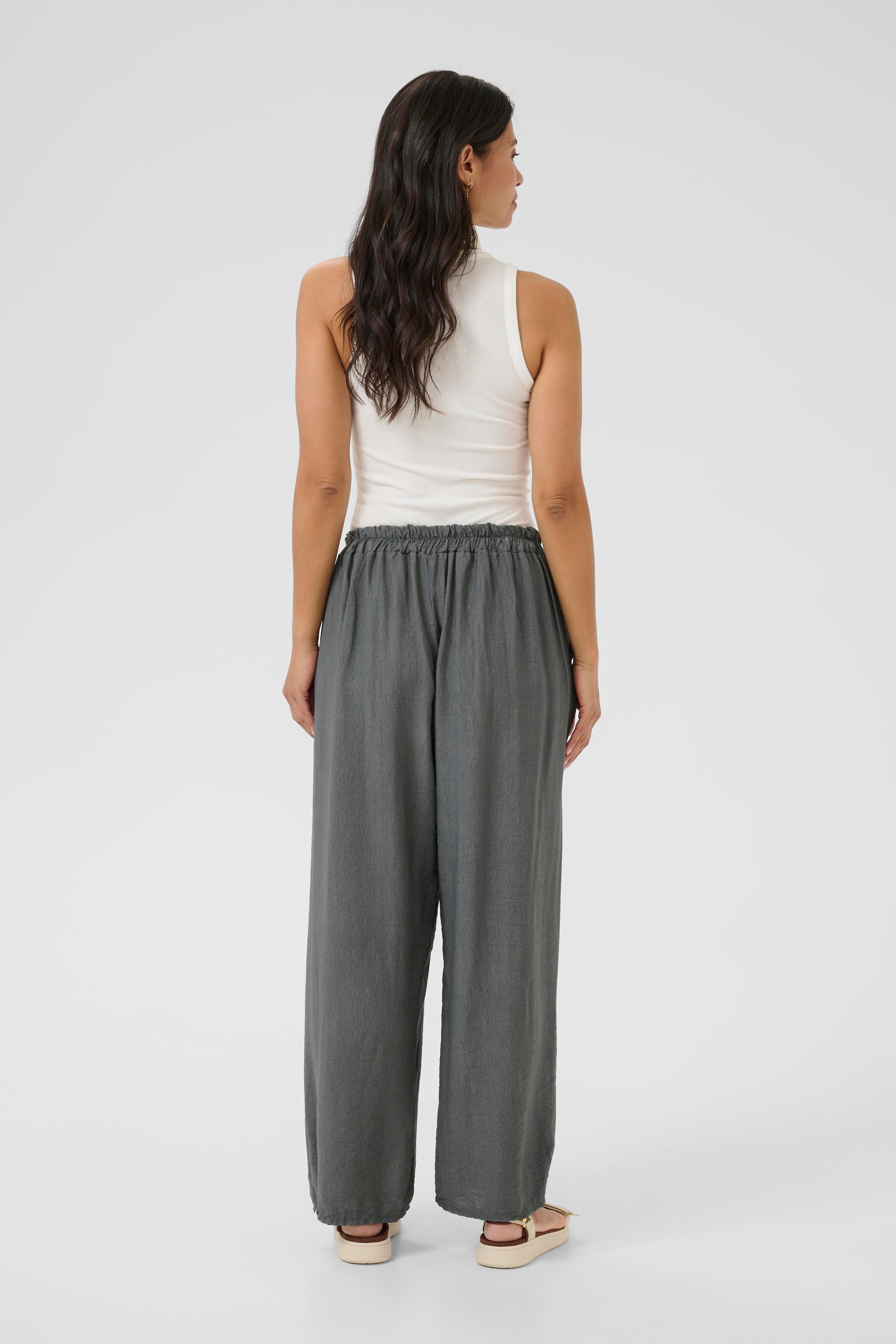 BPkiana Bukser LOOKBOOK BACK 40103547-400805