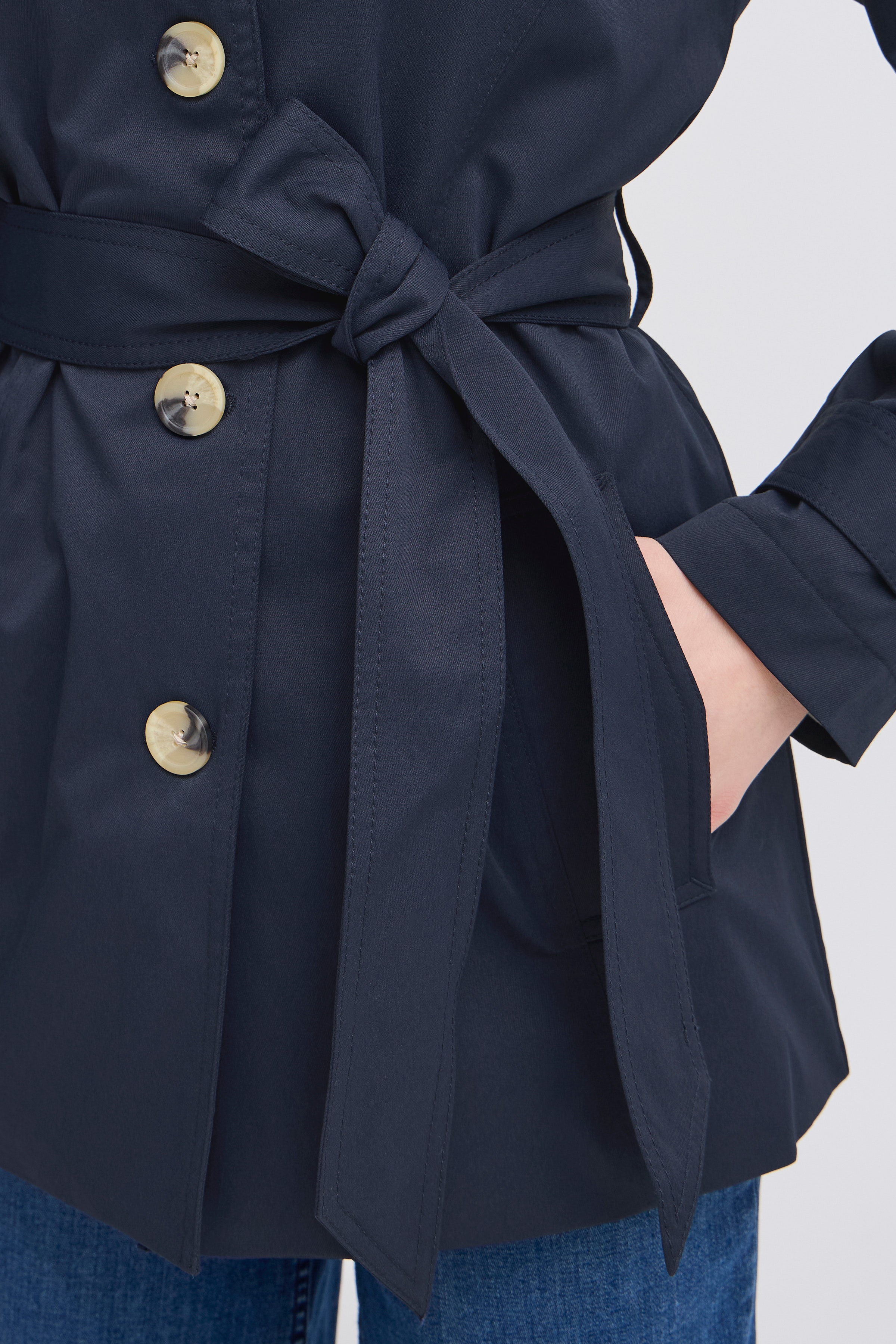 FRTRINA Jacke LOOKBOOK DETAIL 20615657-193923
