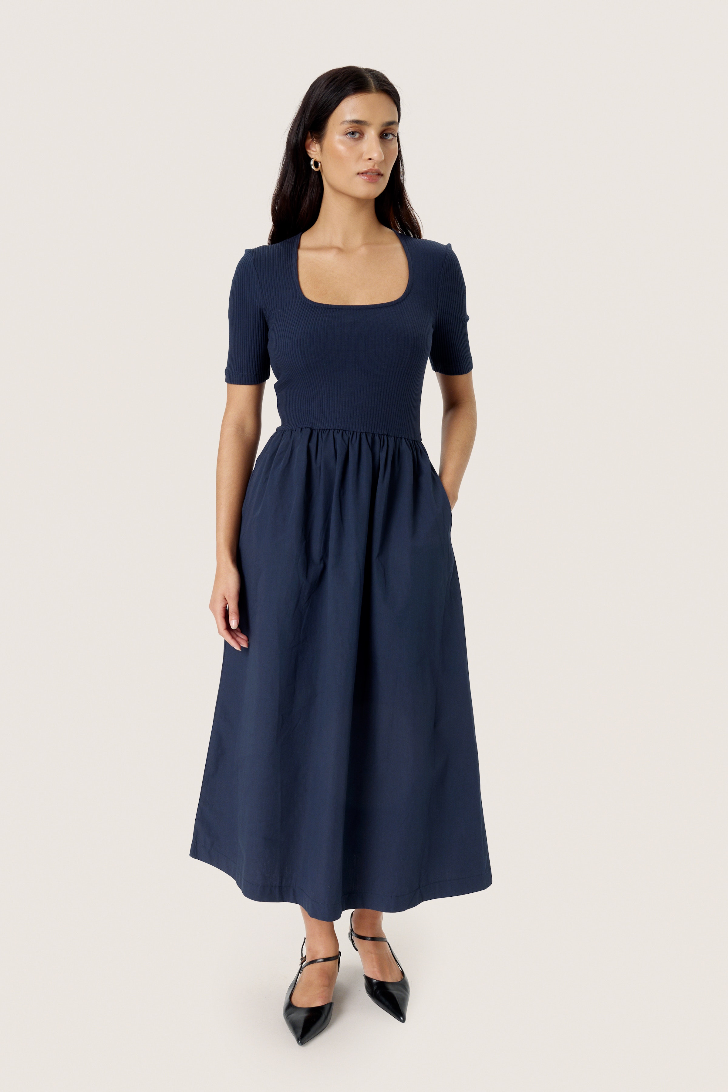 SLSimone Dress LOOKBOOK FRONT 30408550-193924
