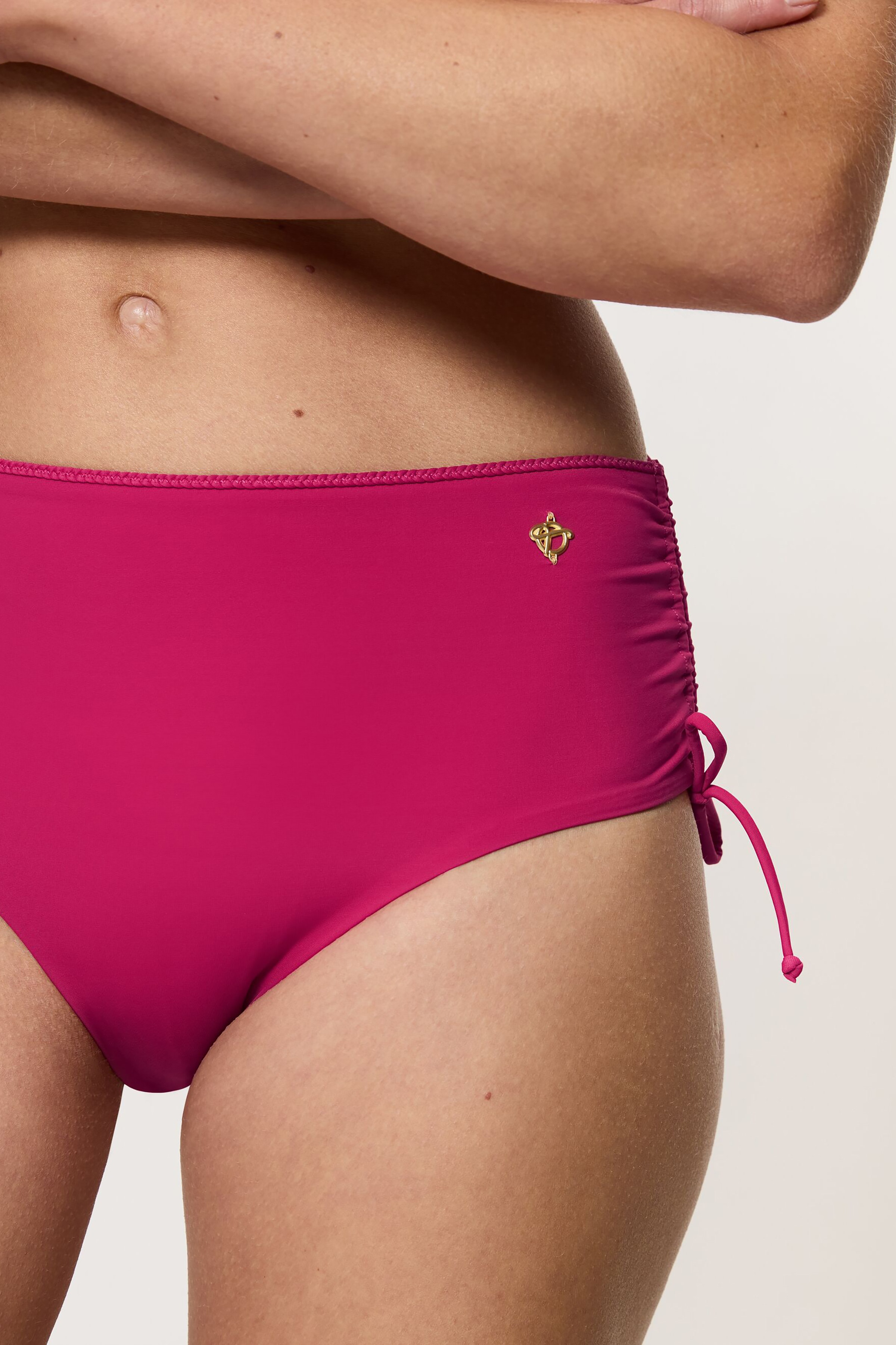 SummerTwist Bikini trusse LOOKBOOK DETAIL 40500296-T00NW