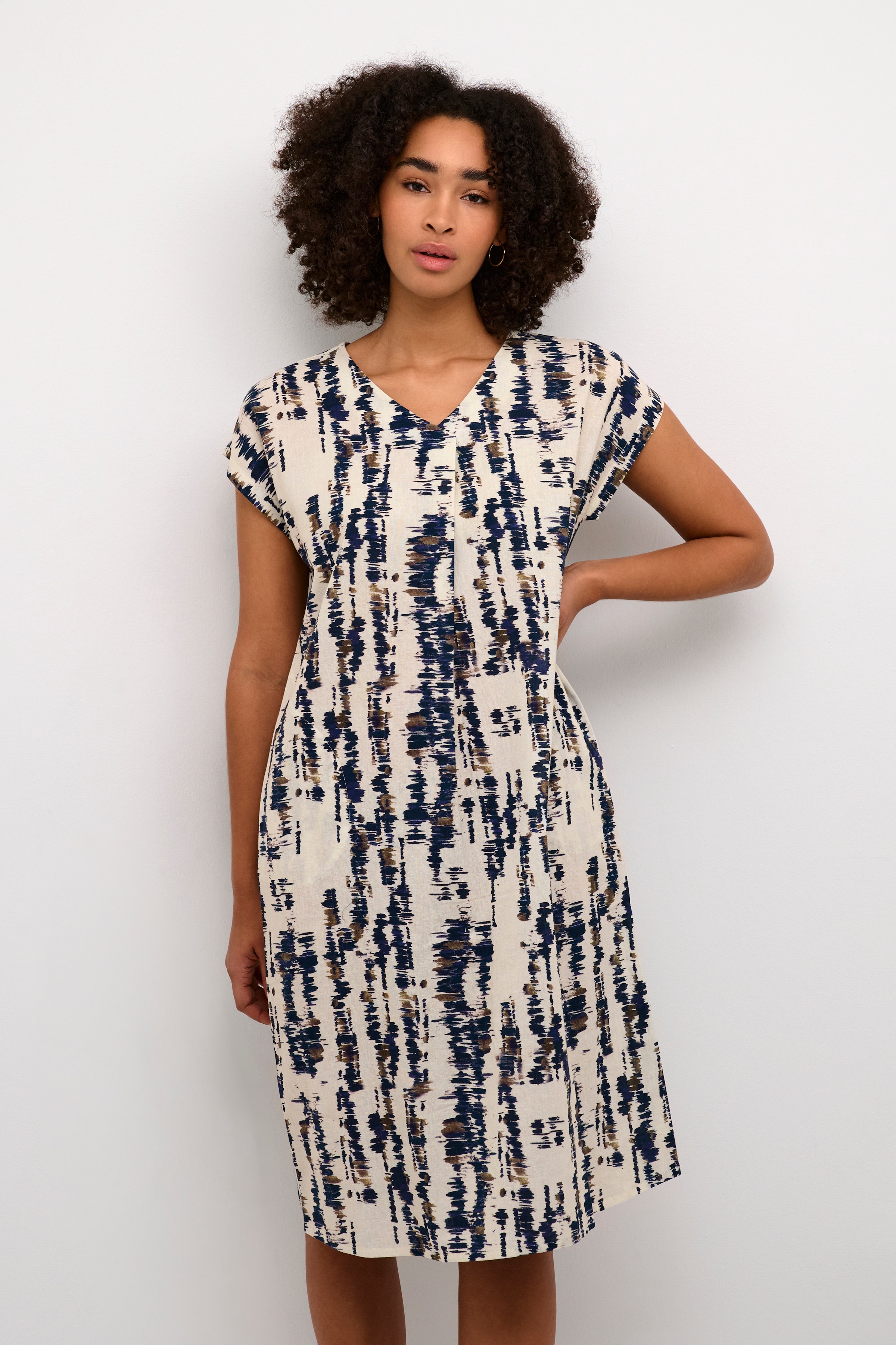 BPhazel Klänning LOOKBOOK FRONT 10590707-106067B