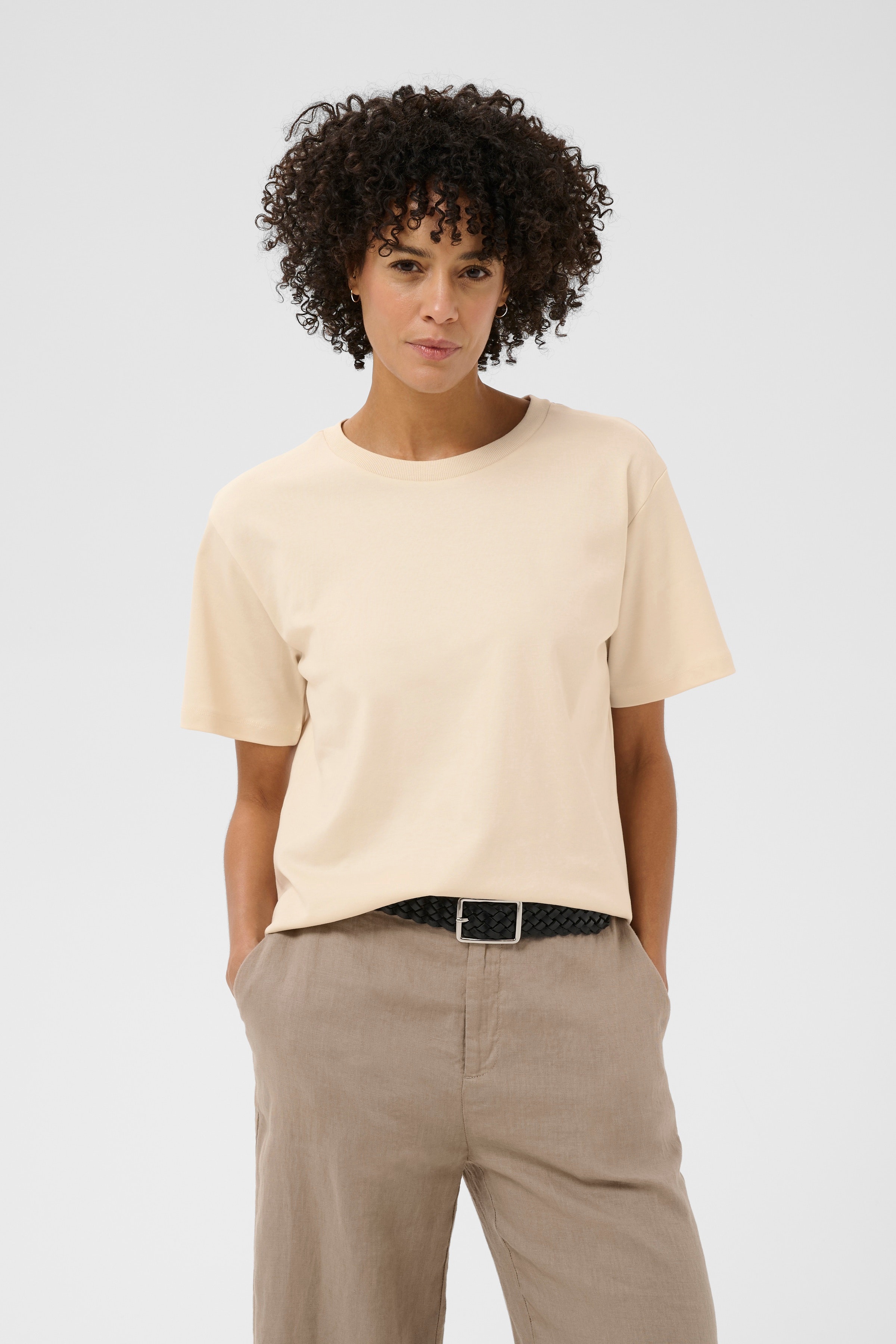 AnnePW T-shirt LOOKBOOK FRONT 30308060-120304