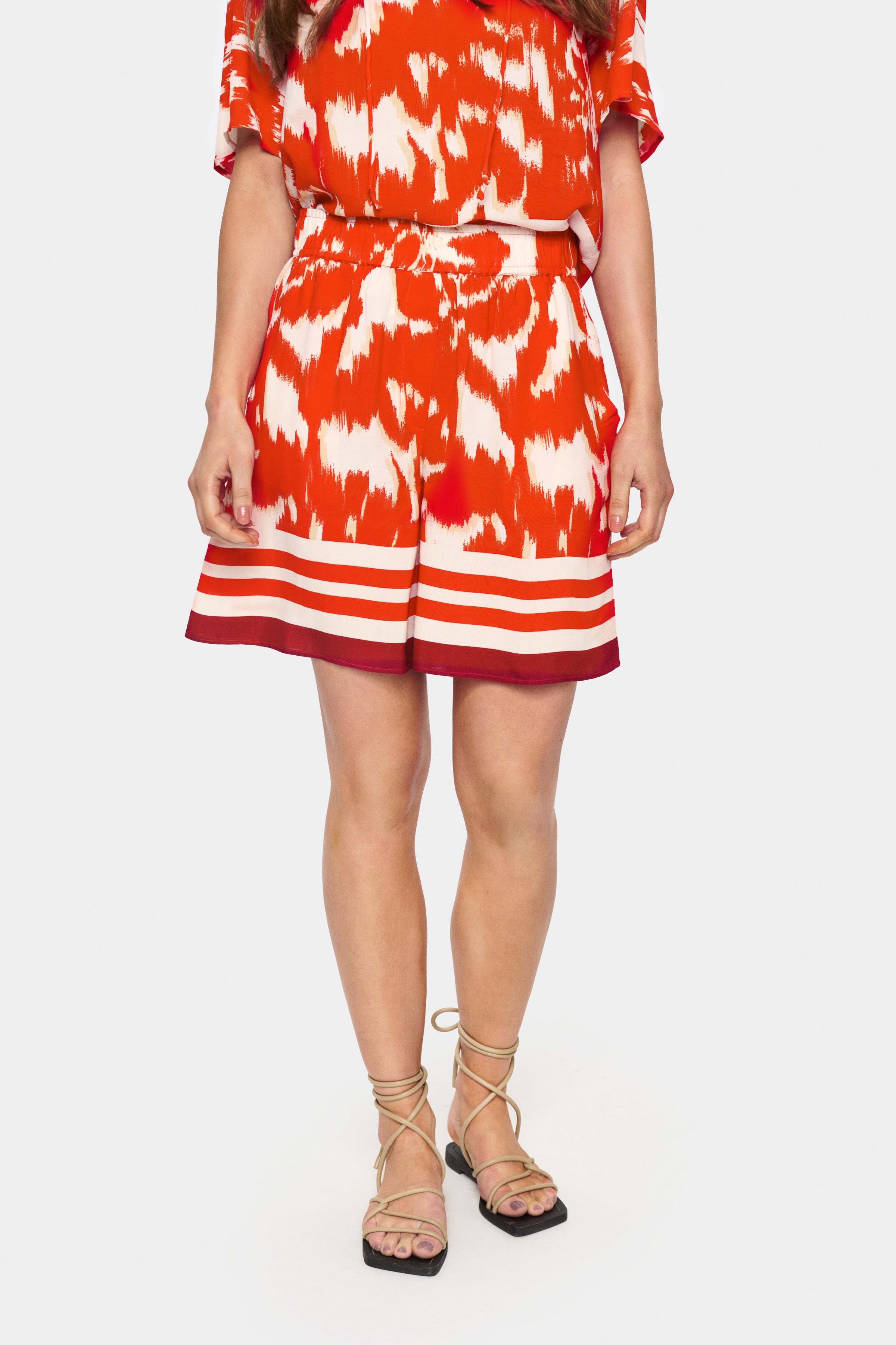 KhloeSZ Shorts LOOKBOOK FRONT 30514029-303748