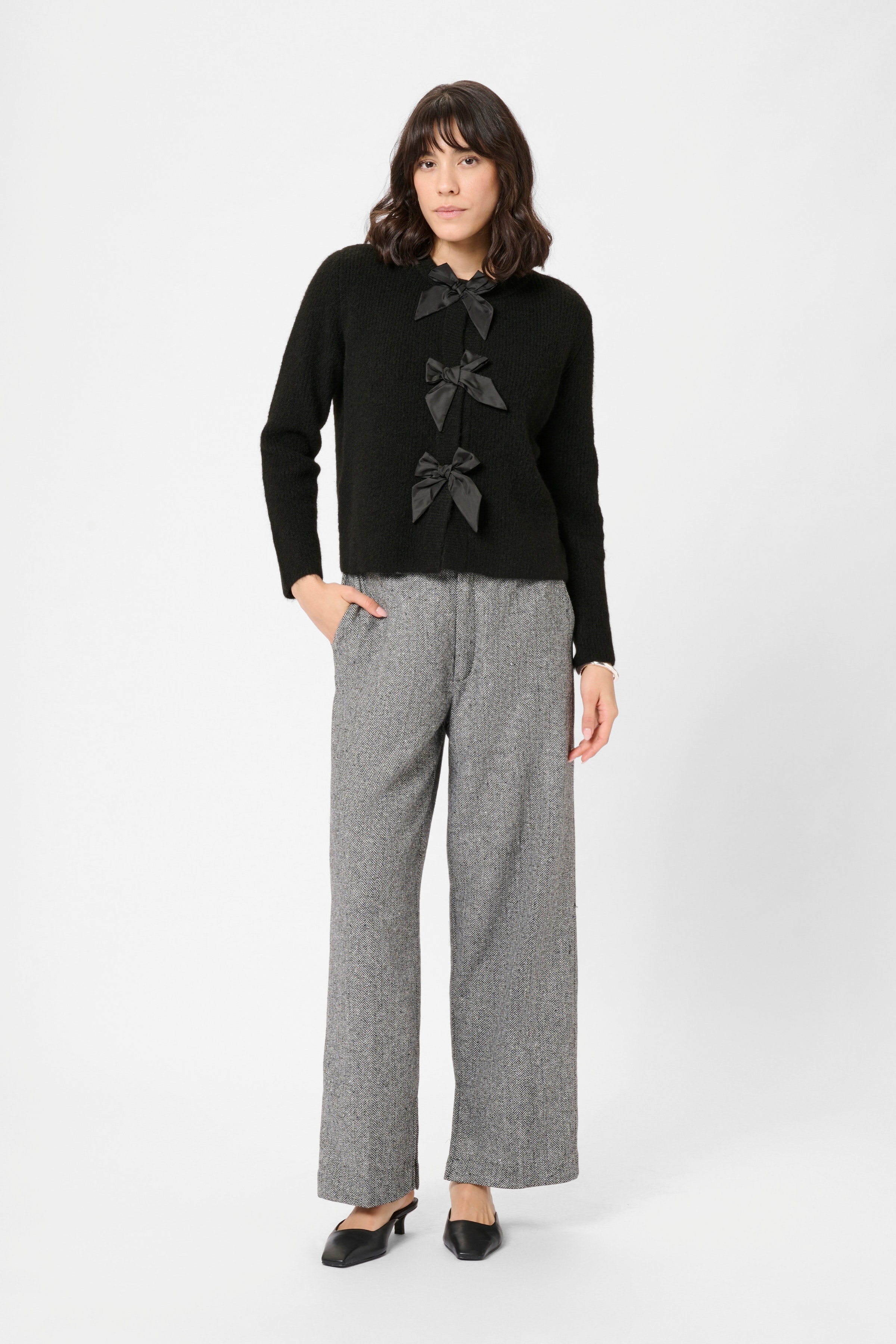 KAmay Cardigan LOOKBOOK FRONT 10510984-100121