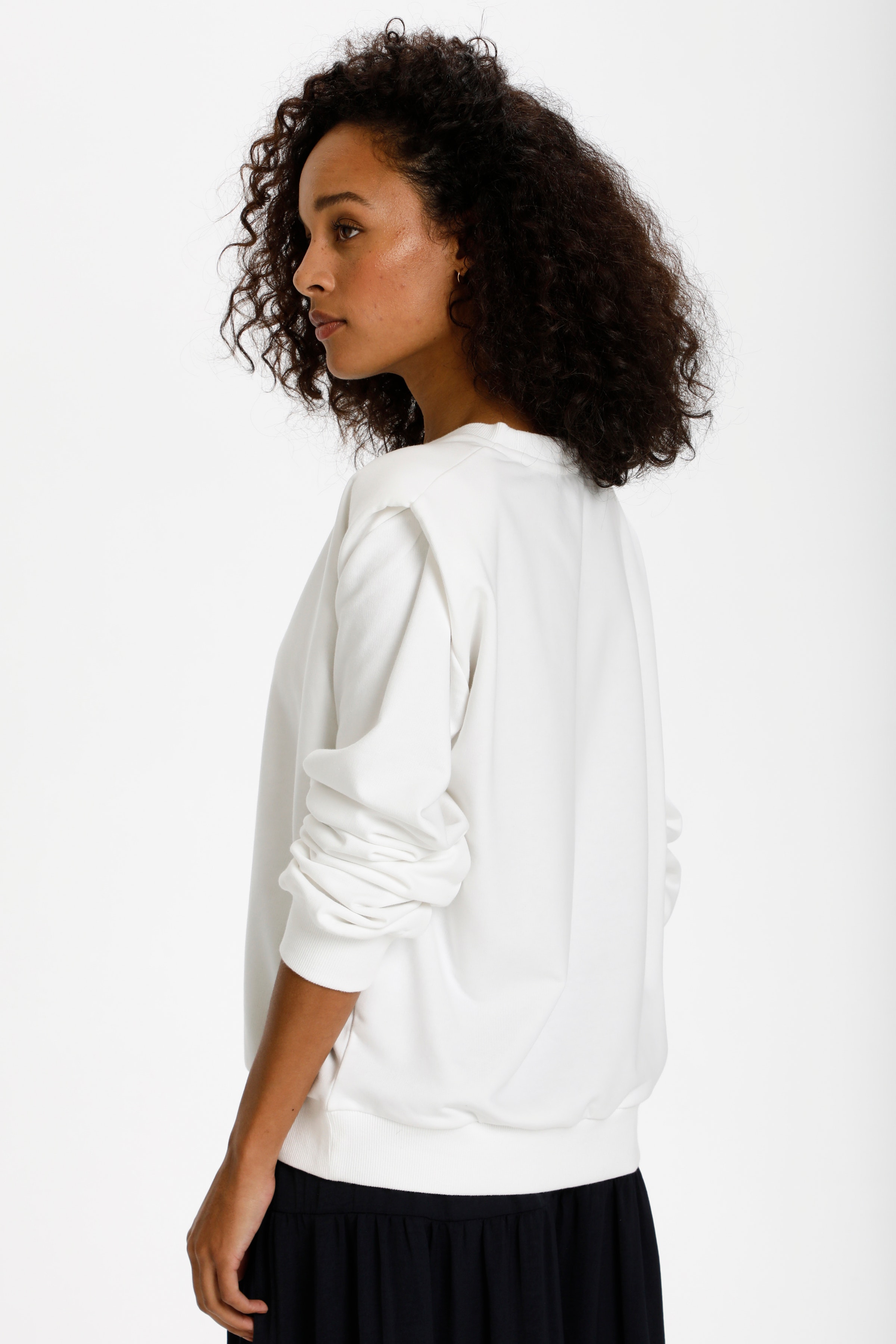 KAvelly Sweatshirt LOOKBOOK BACK 10505614-110602