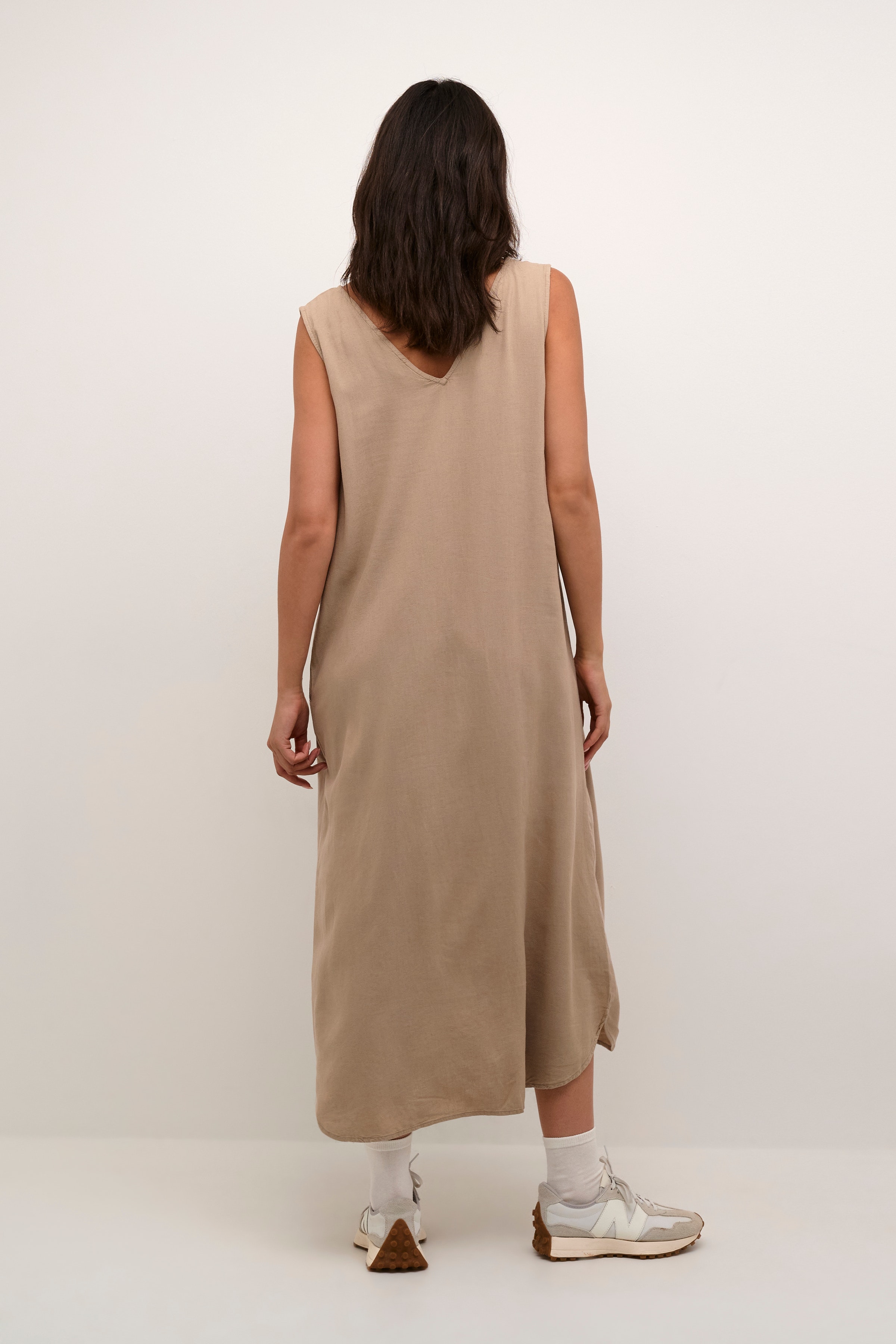 KAmilia Linen Dress LOOKBOOK BACK 10508427-171109