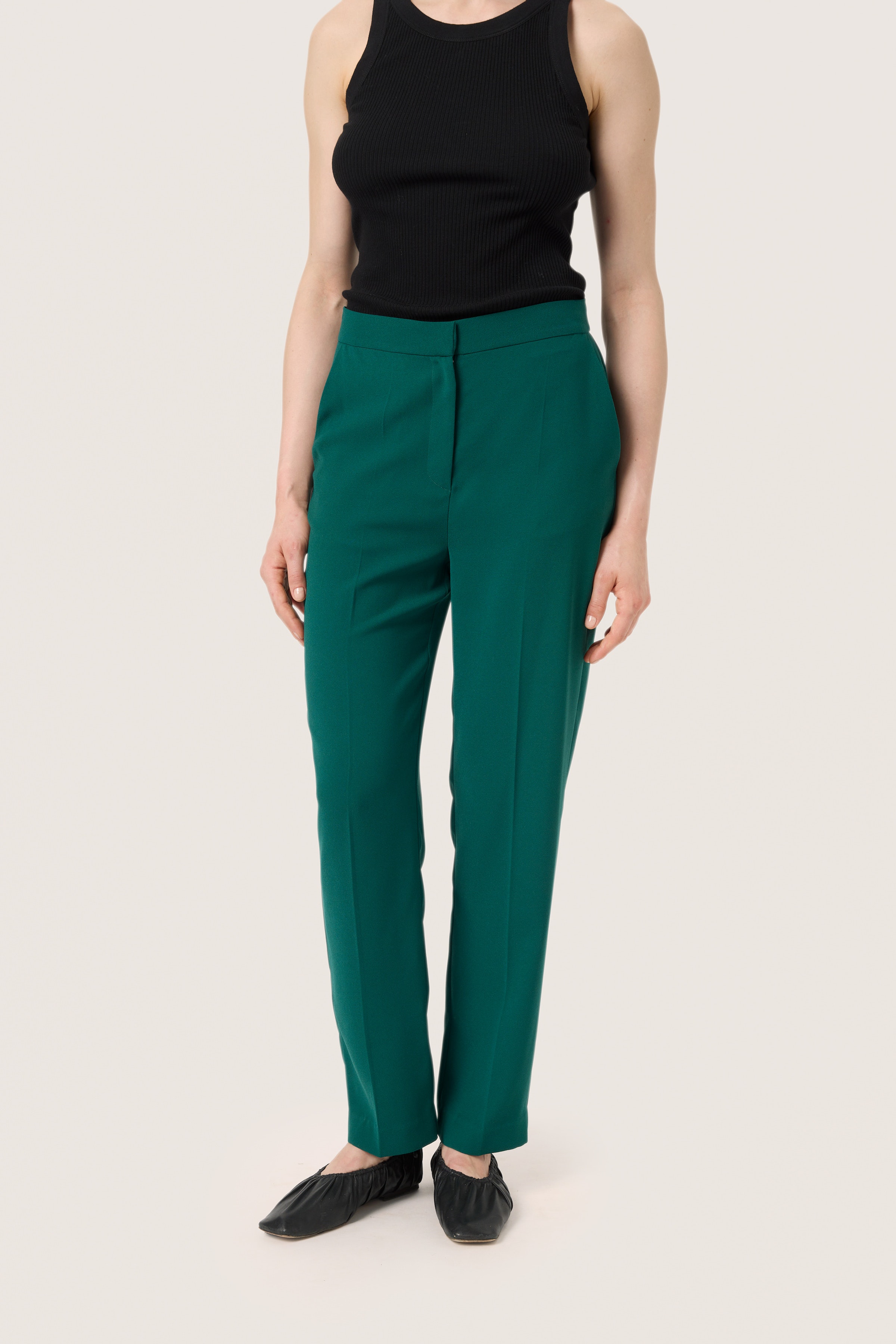 SLShirley Trousers LOOKBOOK FRONT 30407698-195232