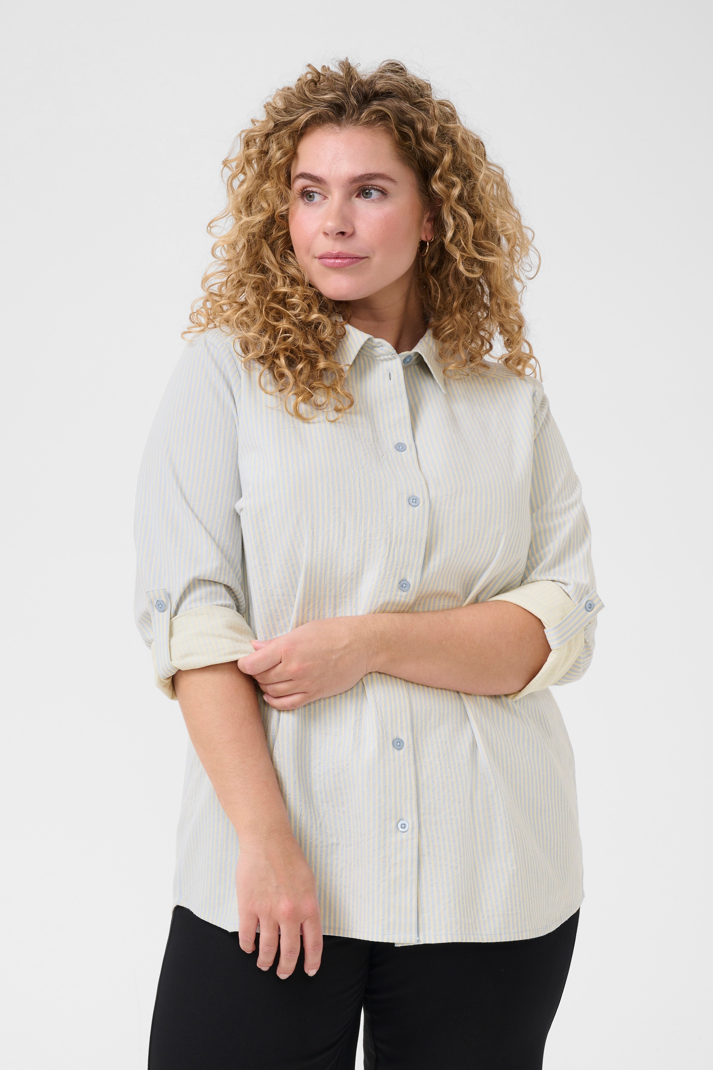 KCnana Hemd LOOKBOOK FRONT 10583310-107728