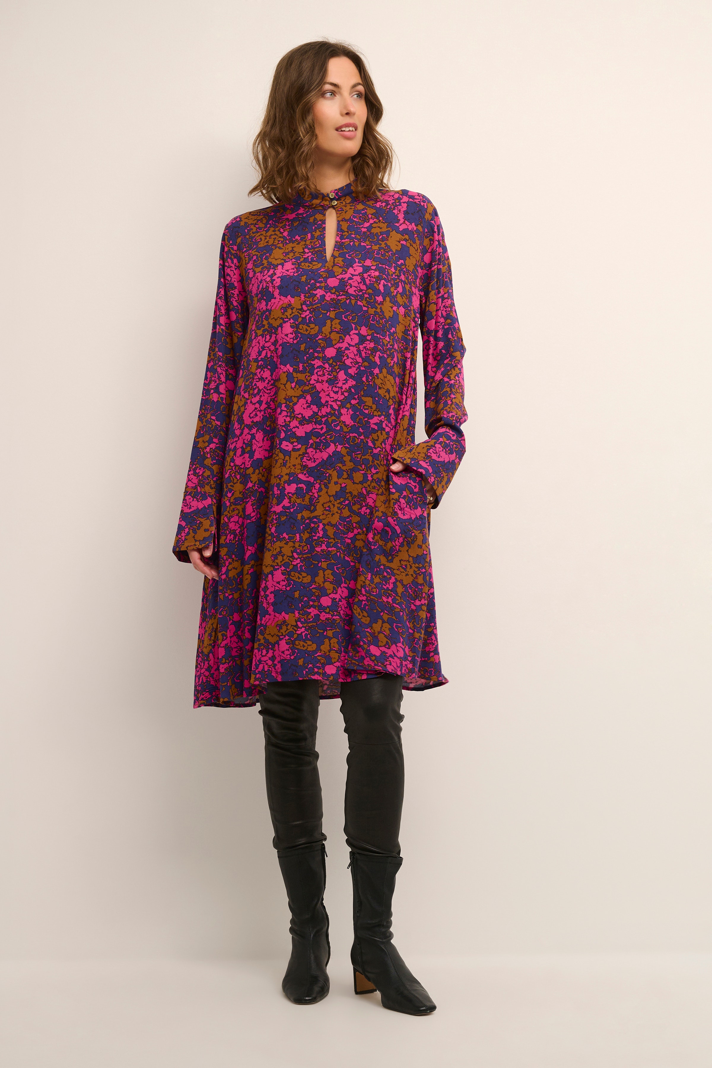 CUvanda Kjole LOOKBOOK FRONT 50108908-182436