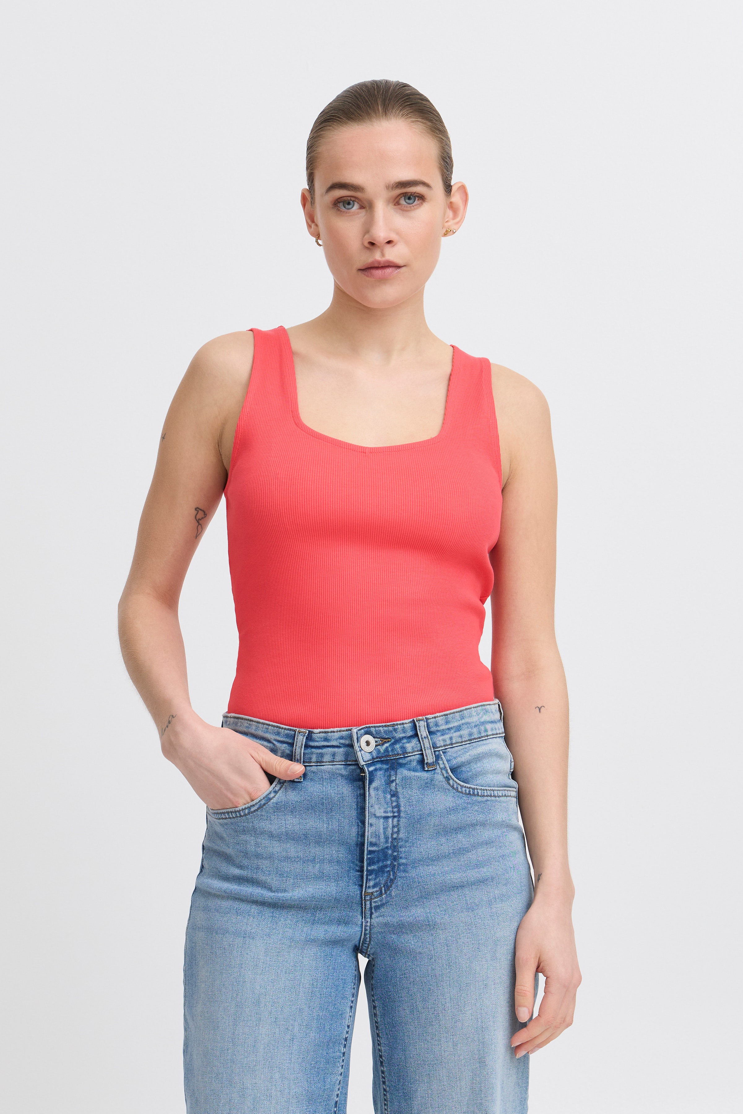 IHORETA Top LOOKBOOK FRONT 20118598-171753