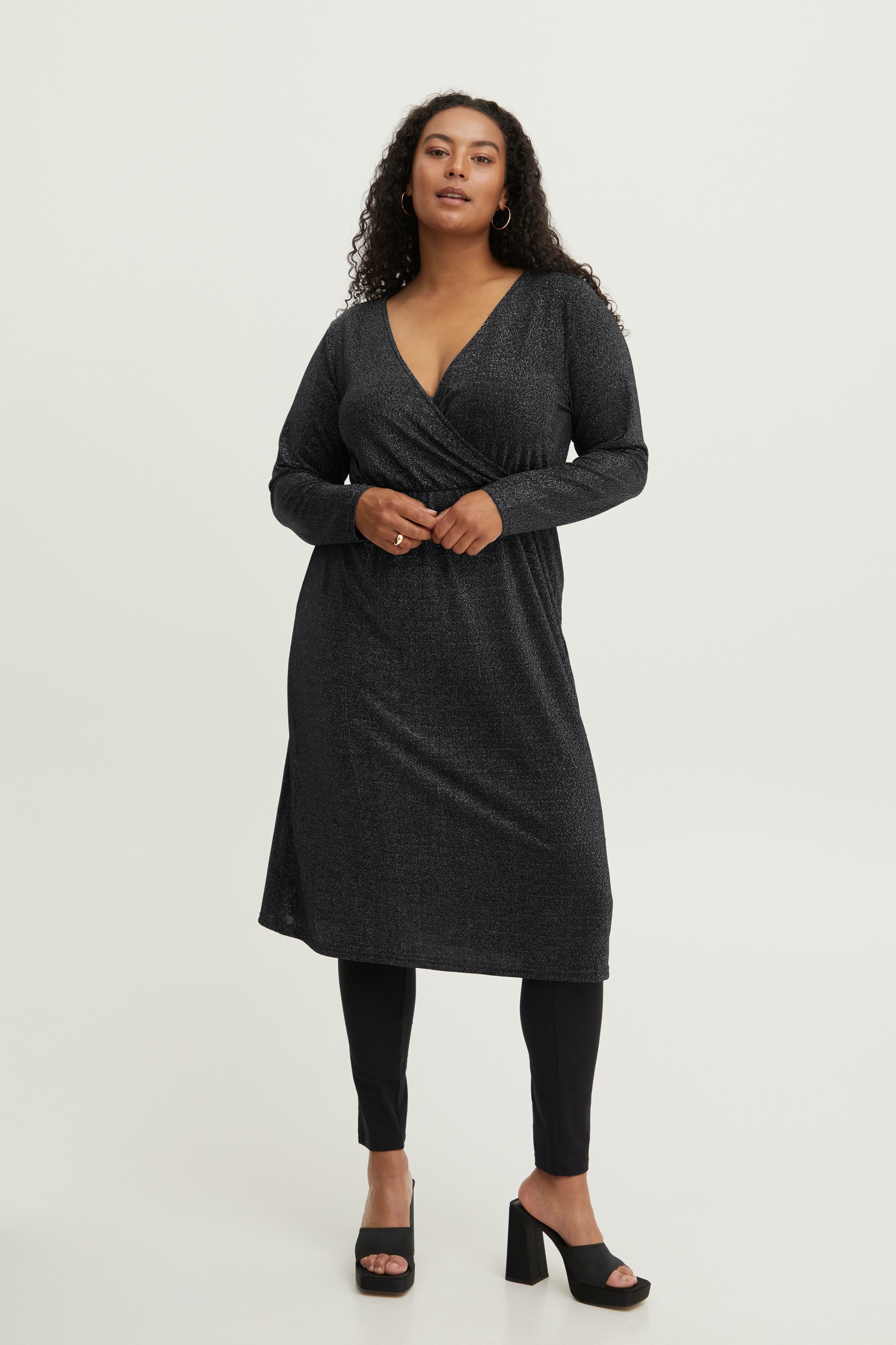 FPLUCY Dress LOOKBOOK FRONT 20611588-200115