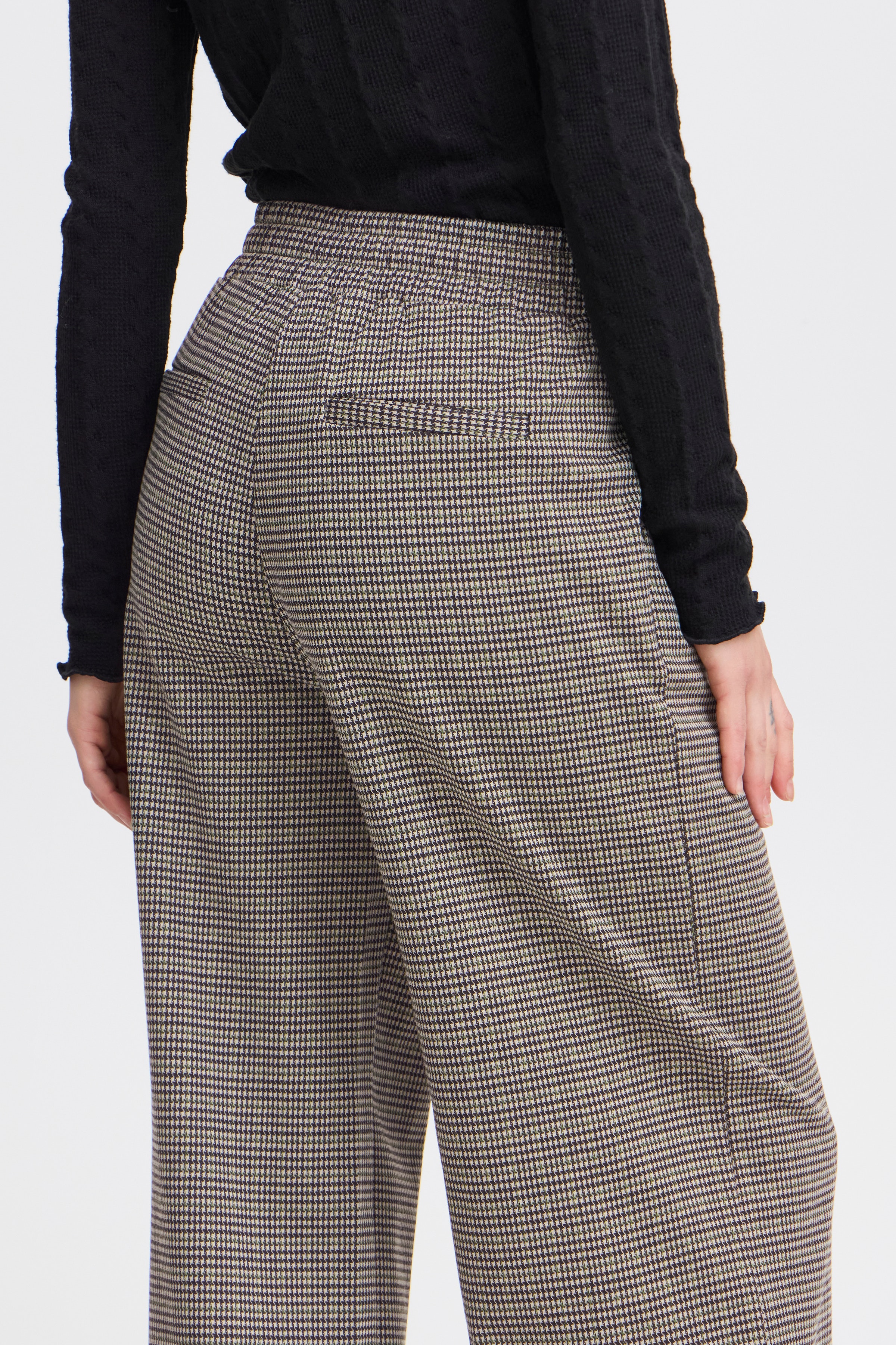 BYROWAN Hose LOOKBOOK DETAIL 20815702-200453