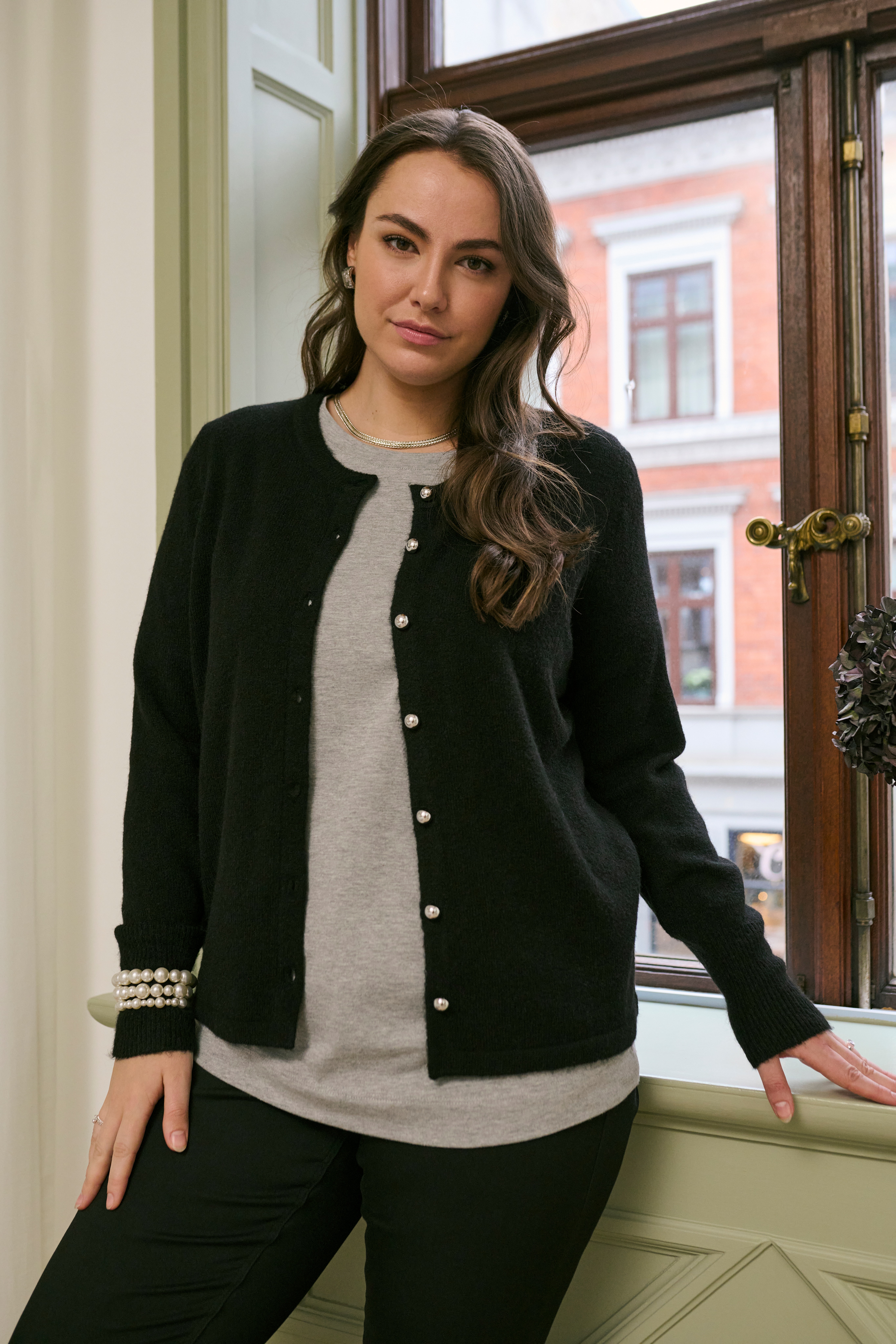 KCniela Vest LOCATION NONE 10583699-100121