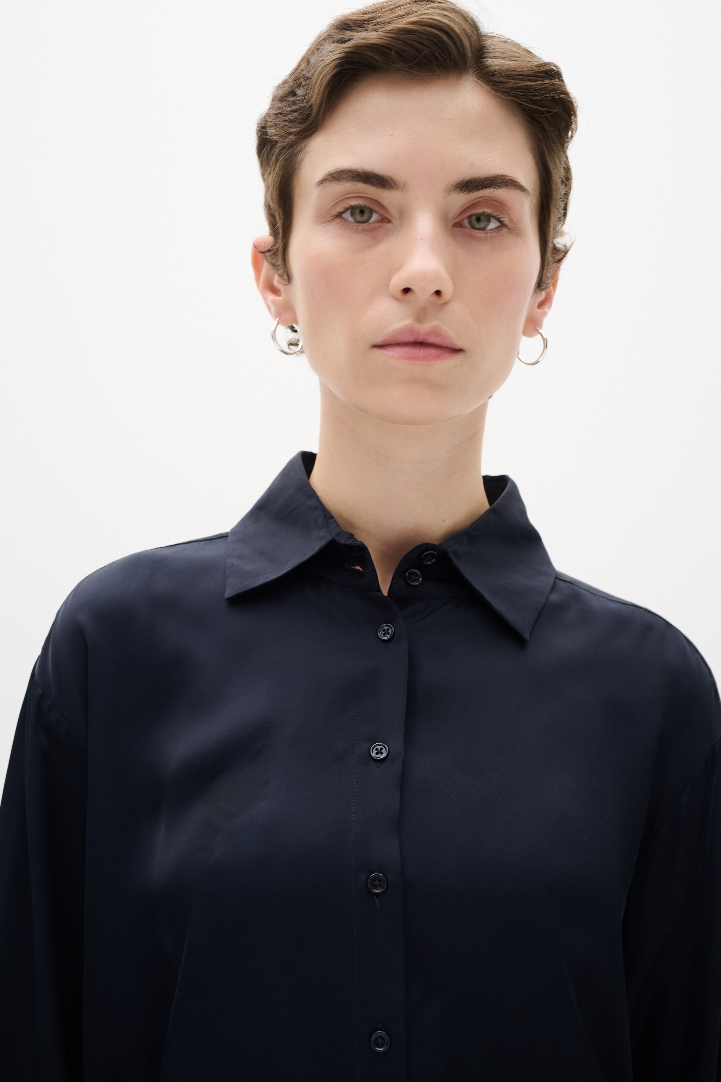 PaulineIW Shirt LOOKBOOK DETAIL 30105681-300005
