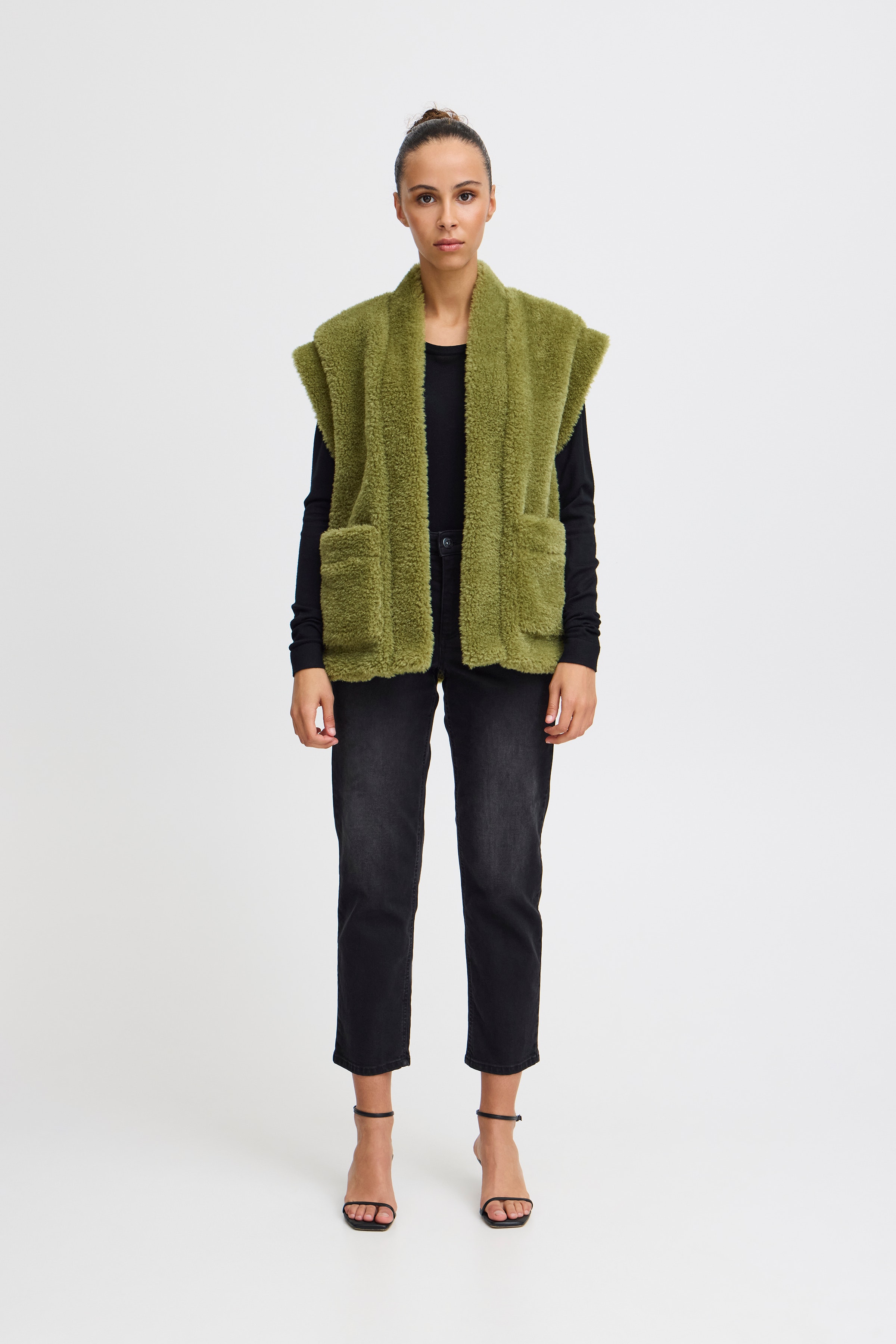 atelier reve IHGIZLA Waistcoat outerwear