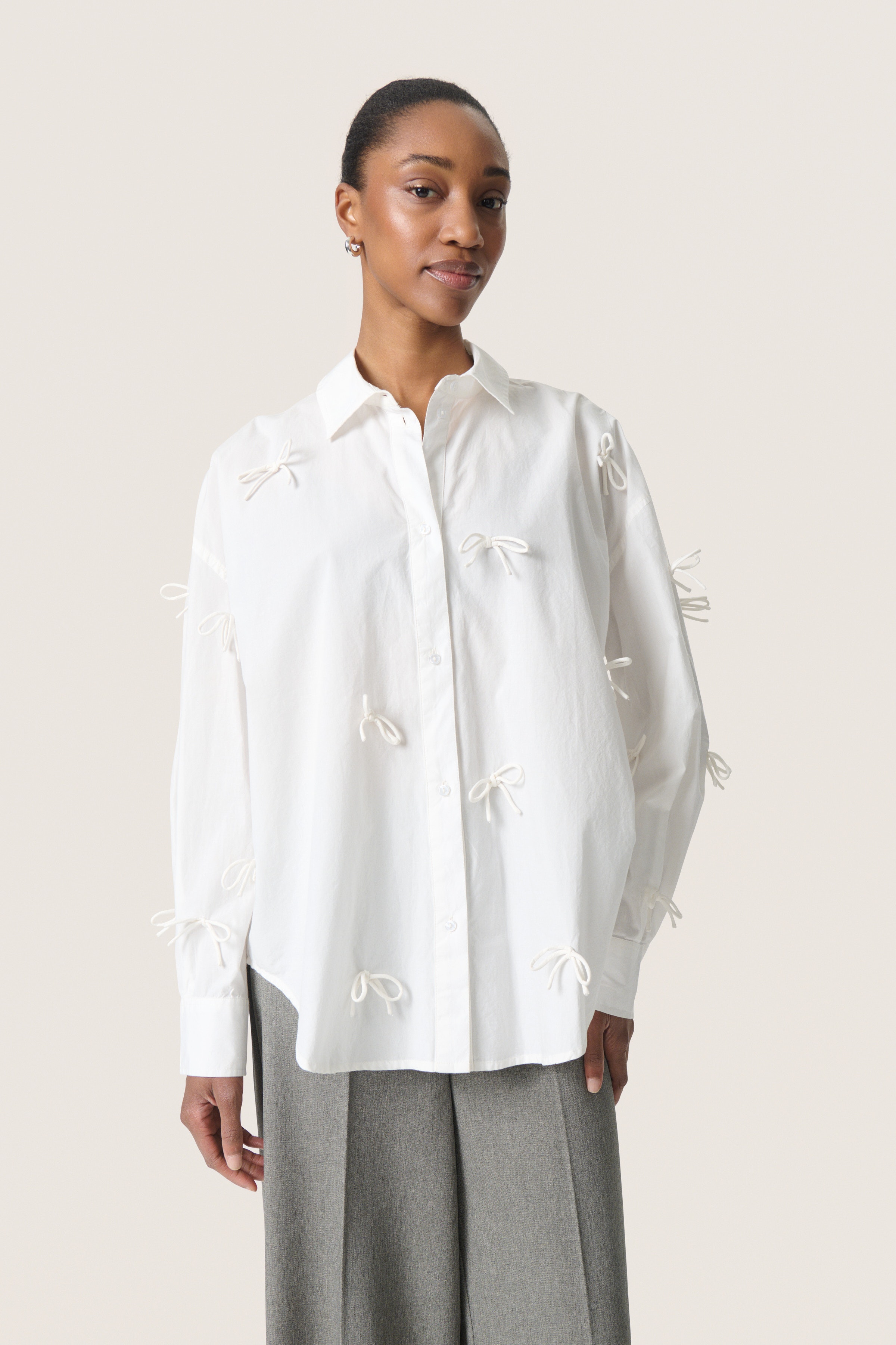 SLJoa Shirt LOOKBOOK FRONT 30408645-111001