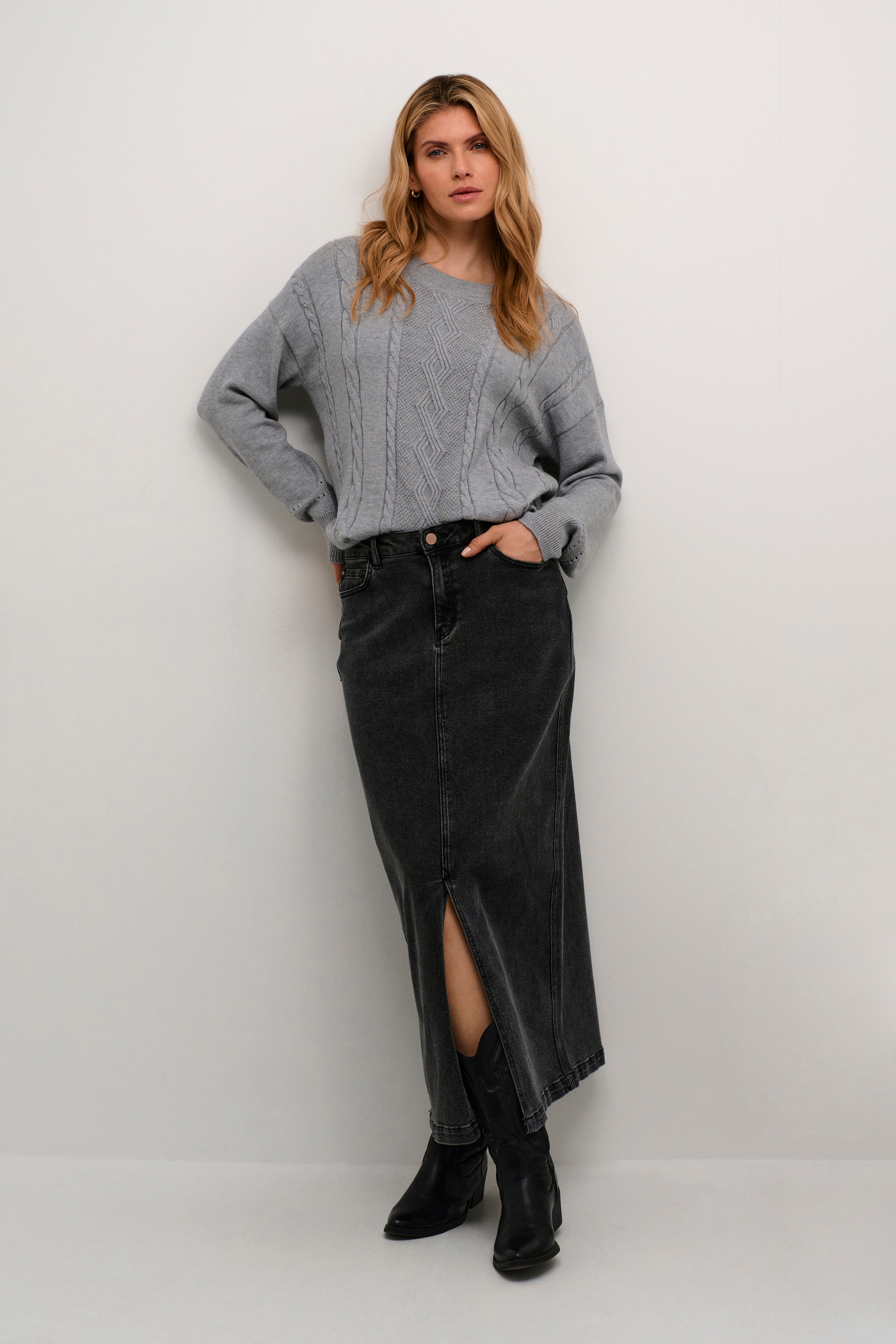 CREbba Denim skirt LOOKBOOK FRONT 10612261-105225