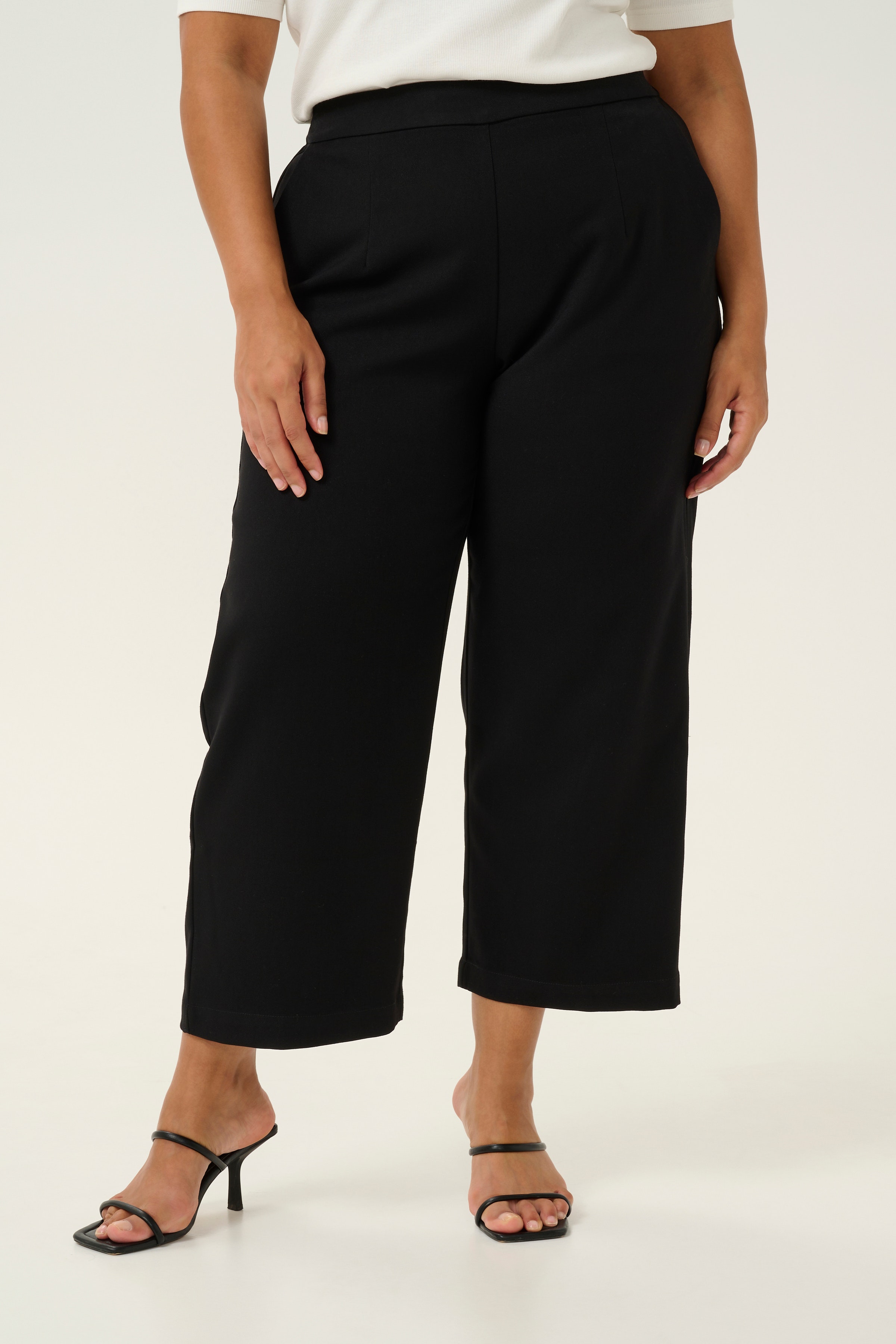 KCmerla Culotte Broek LOOKBOOK FRONT 10582939-100121