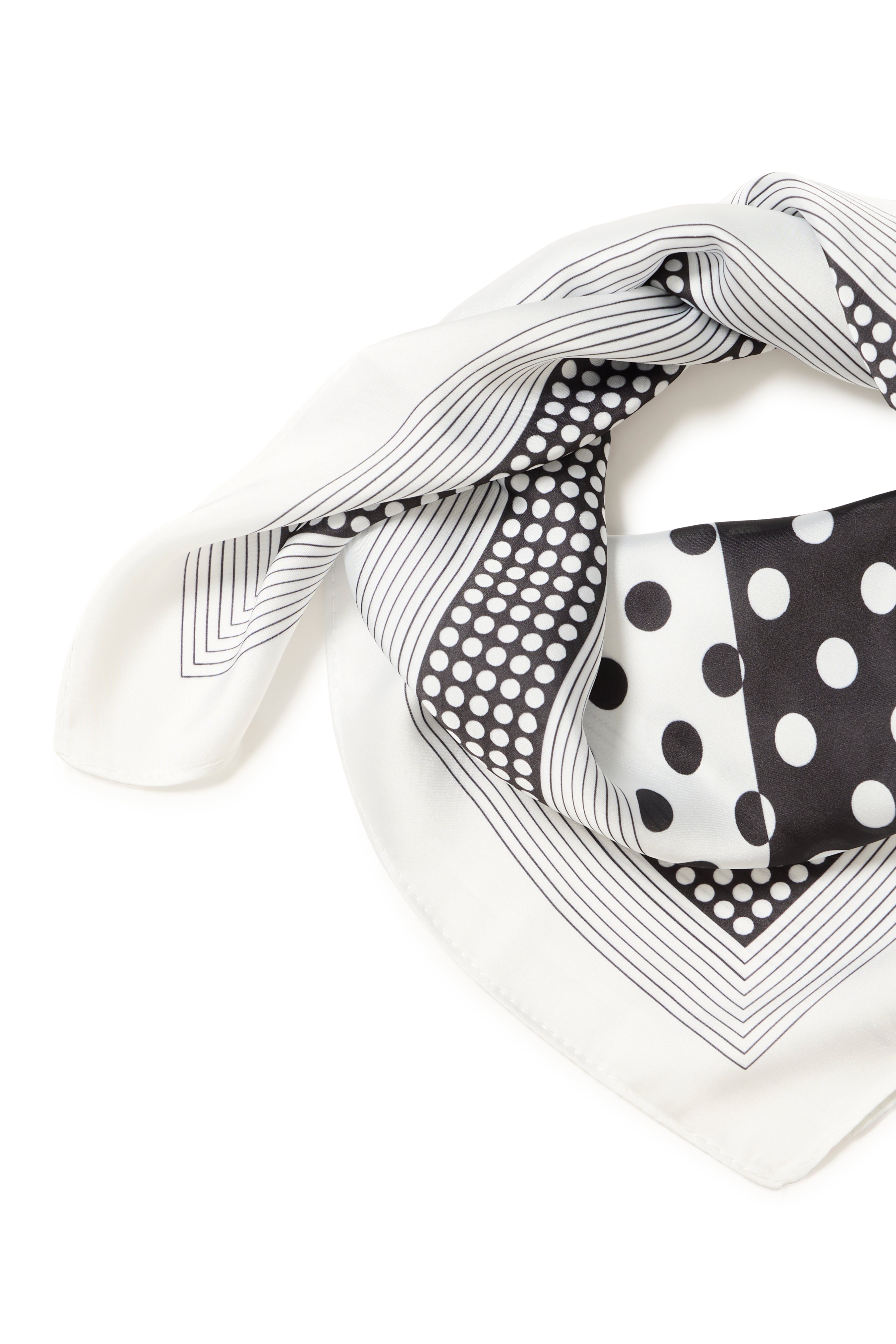 IAJZA Skjerf PACK DETAIL 20125329-194008