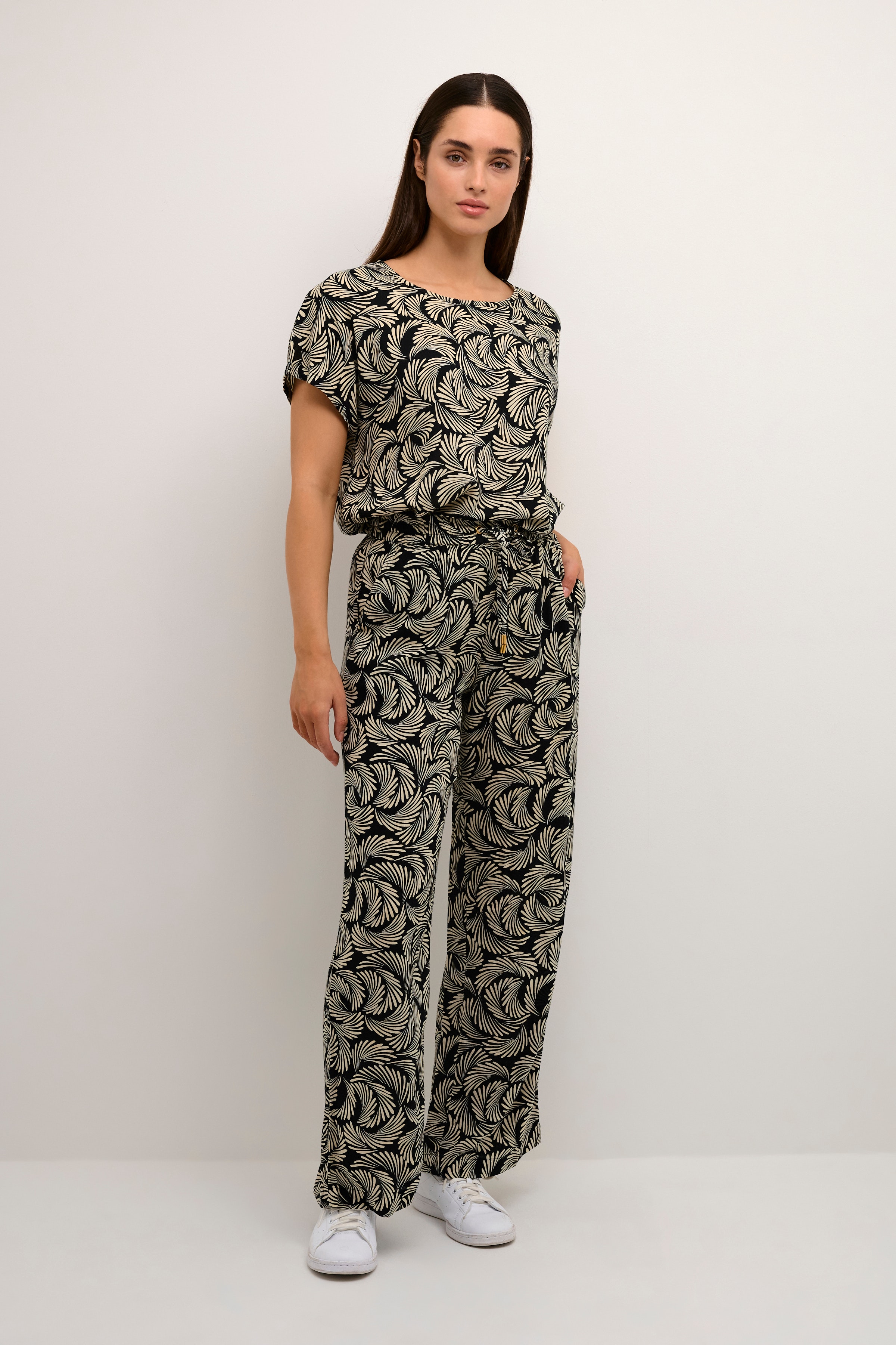 KAmarta Bukser LOOKBOOK FRONT 10507647-104492