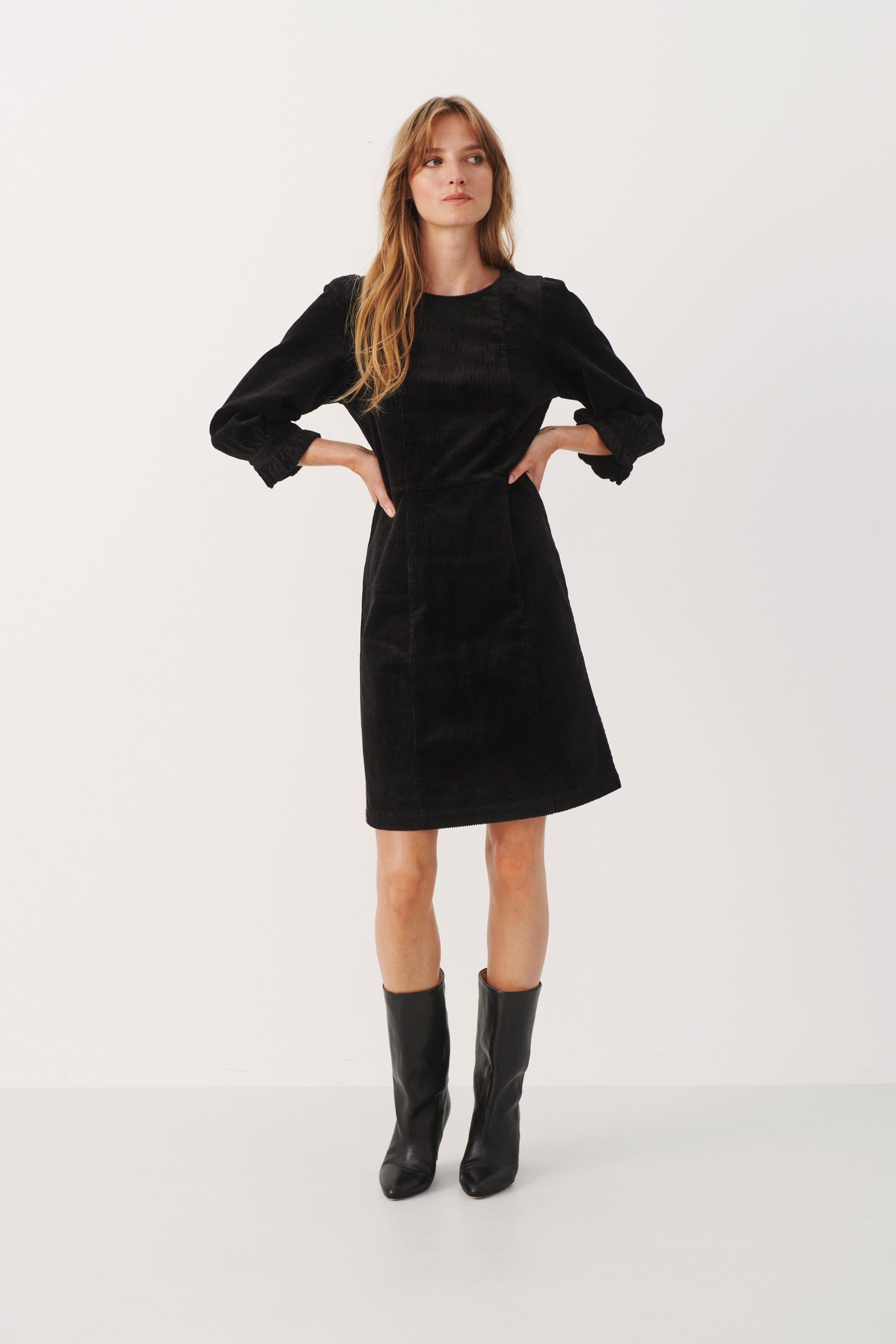 RosinaPW Kjole LOOKBOOK FRONT 30307201-194008