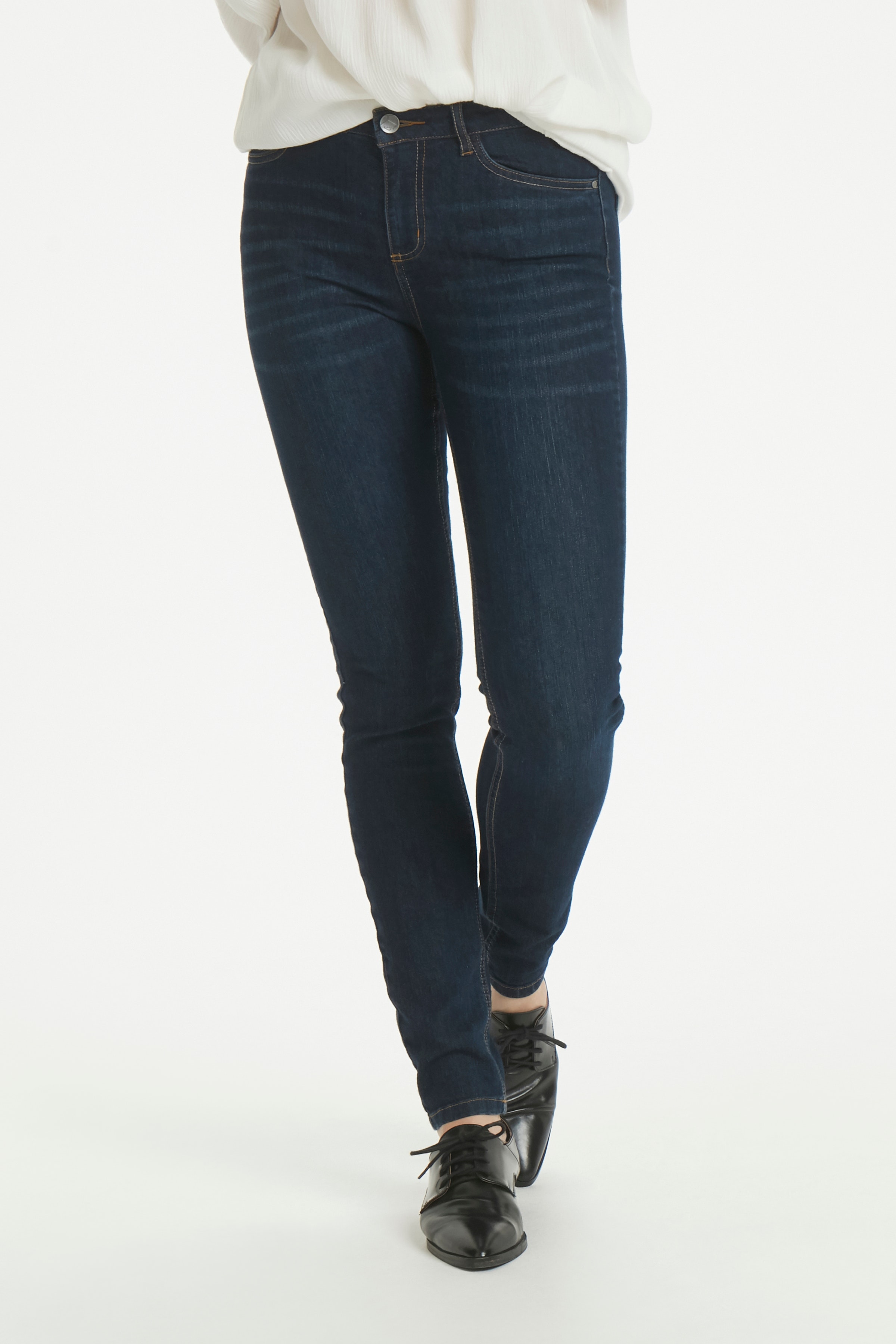 Betty Jeans LOOKBOOK FRONT 10500090-52853