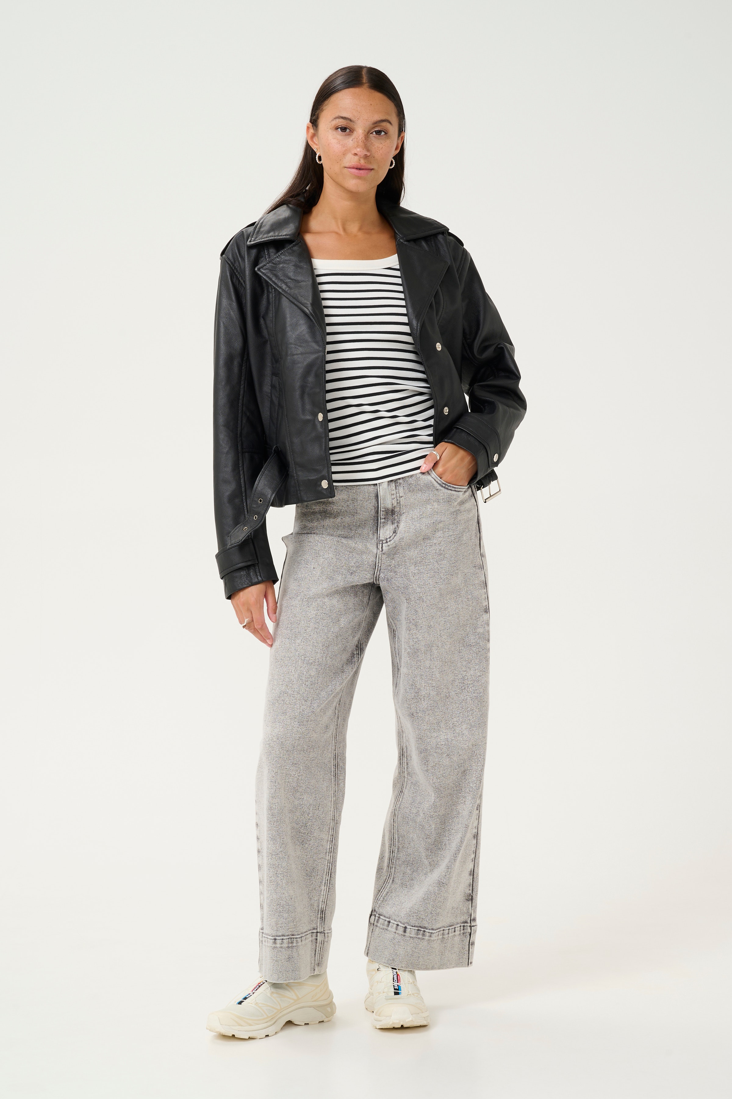 KAsue Læderjakke LOOKBOOK FRONT 10552375-100121