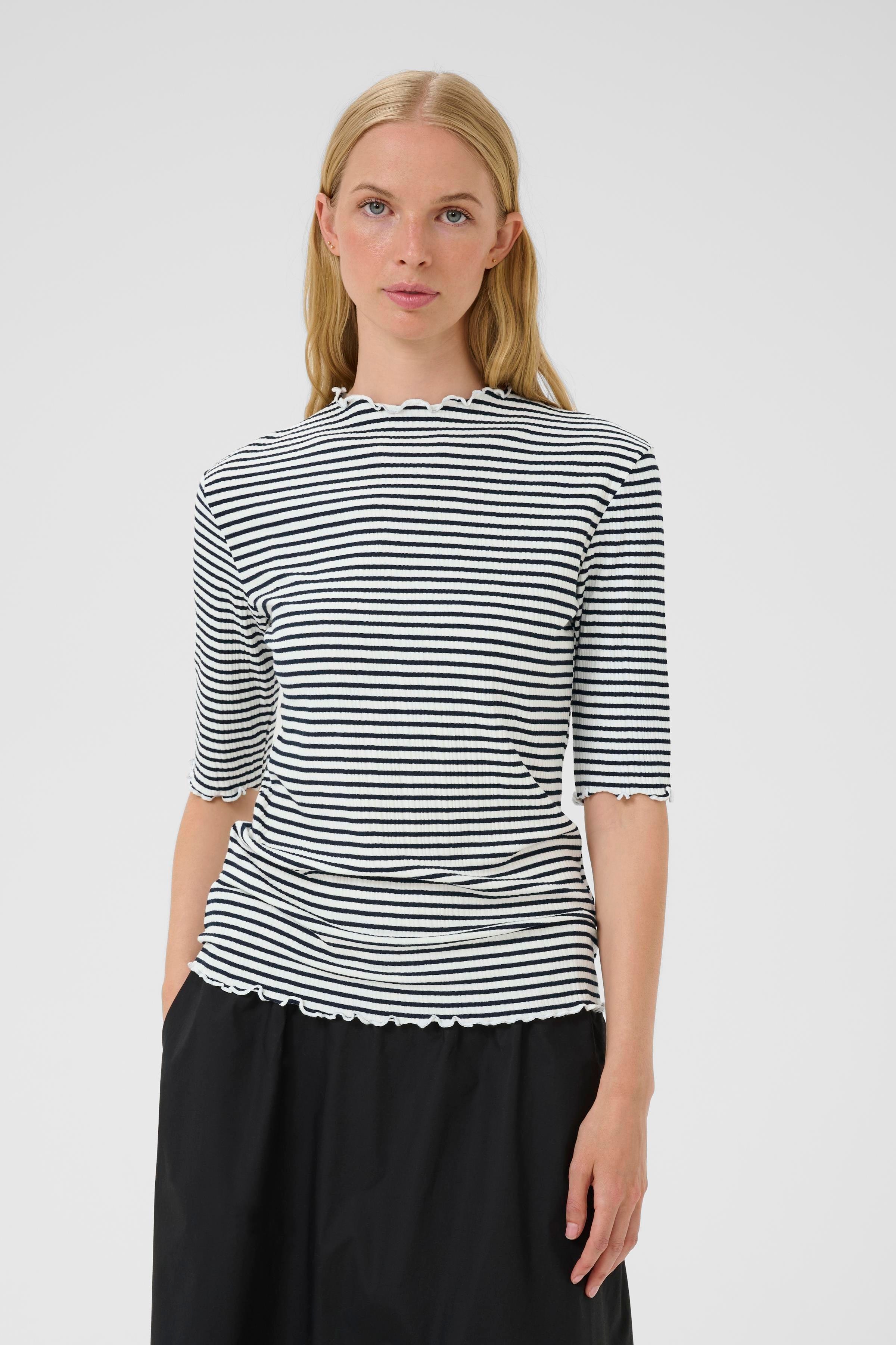CandaceKB T-shirt LOOKBOOK FRONT 10103631-101946
