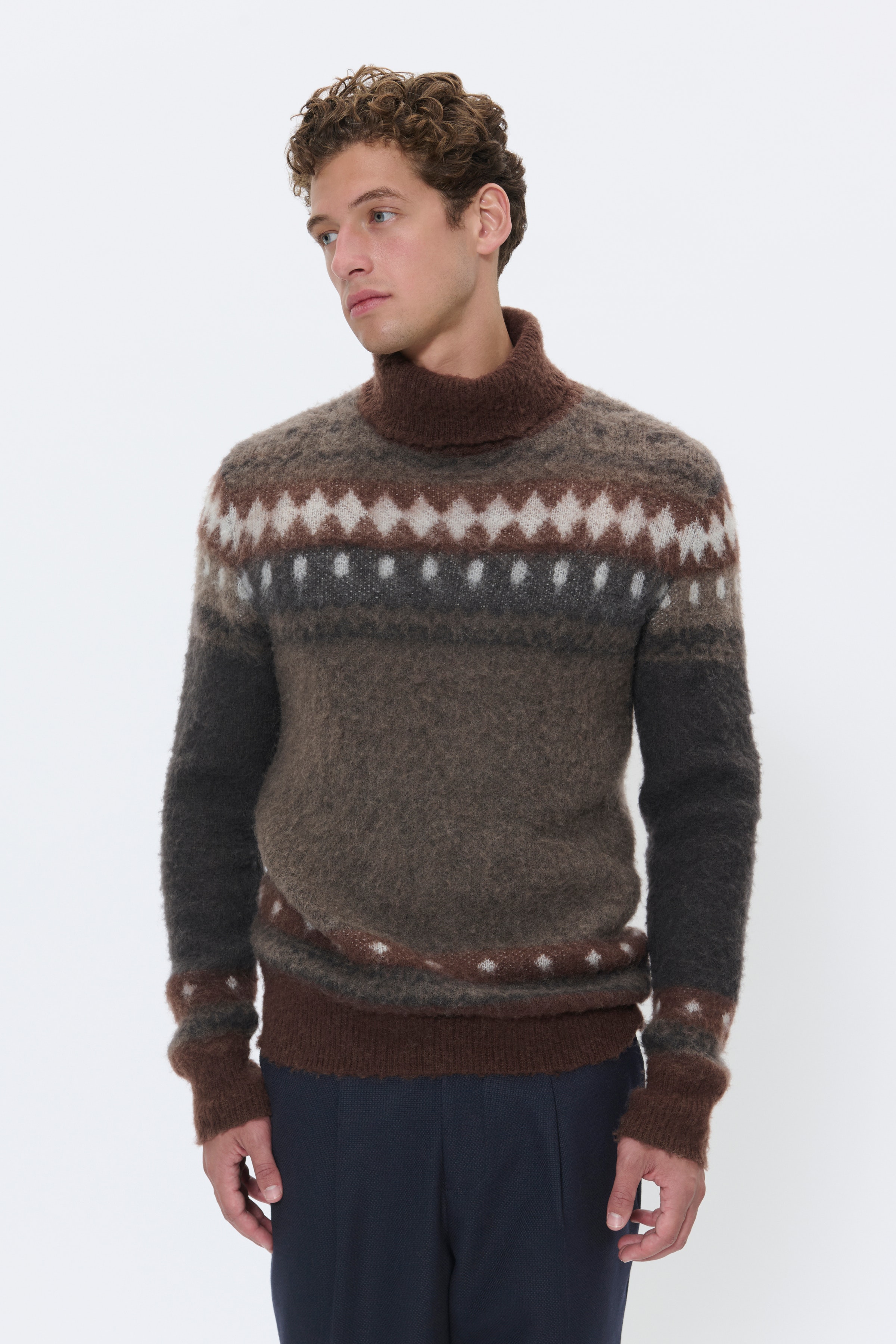 MAroll Pullover LOOKBOOK FRONT 30208627-190809