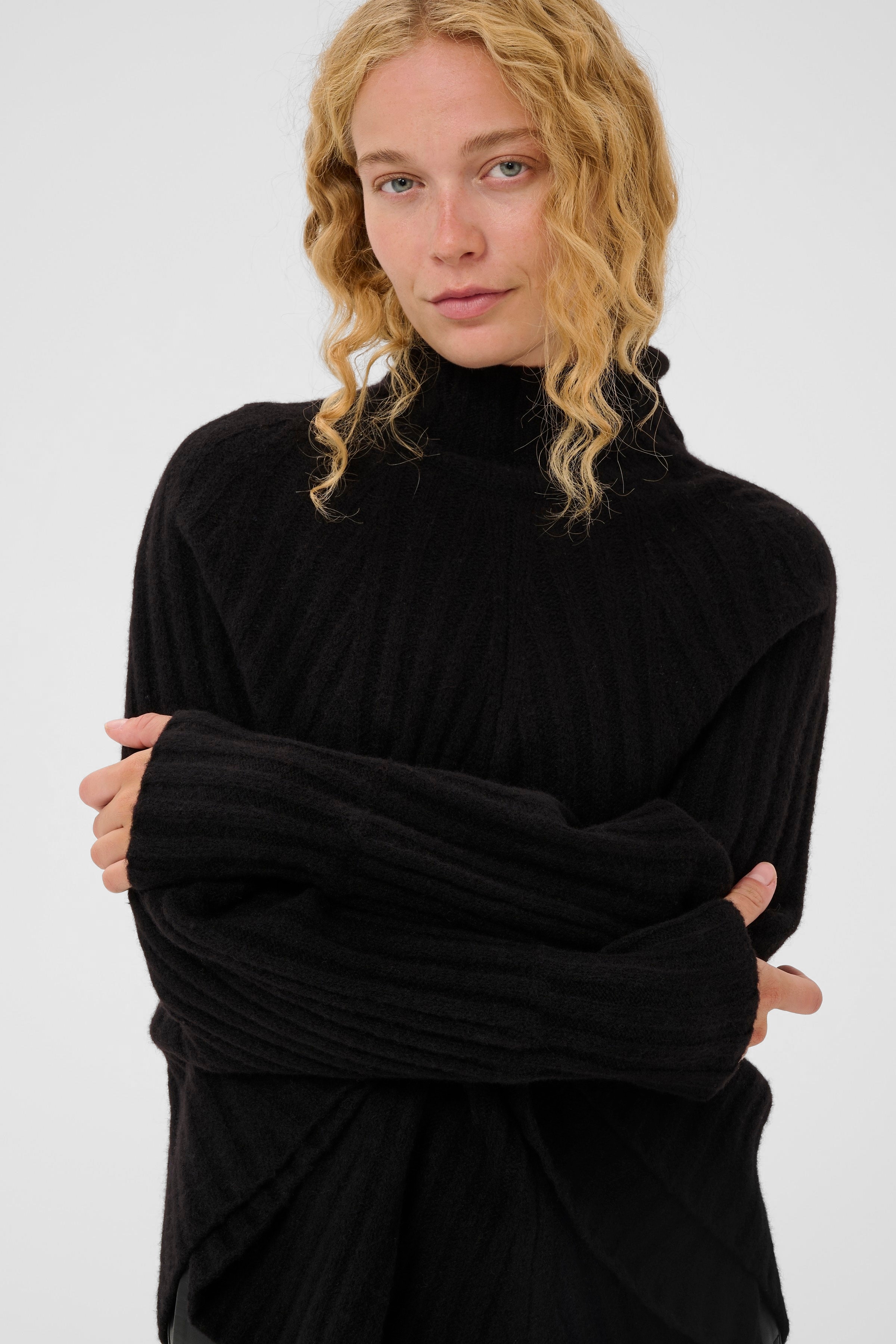 NABAAIW Poncho LOOKBOOK DETAIL 30112166-194008